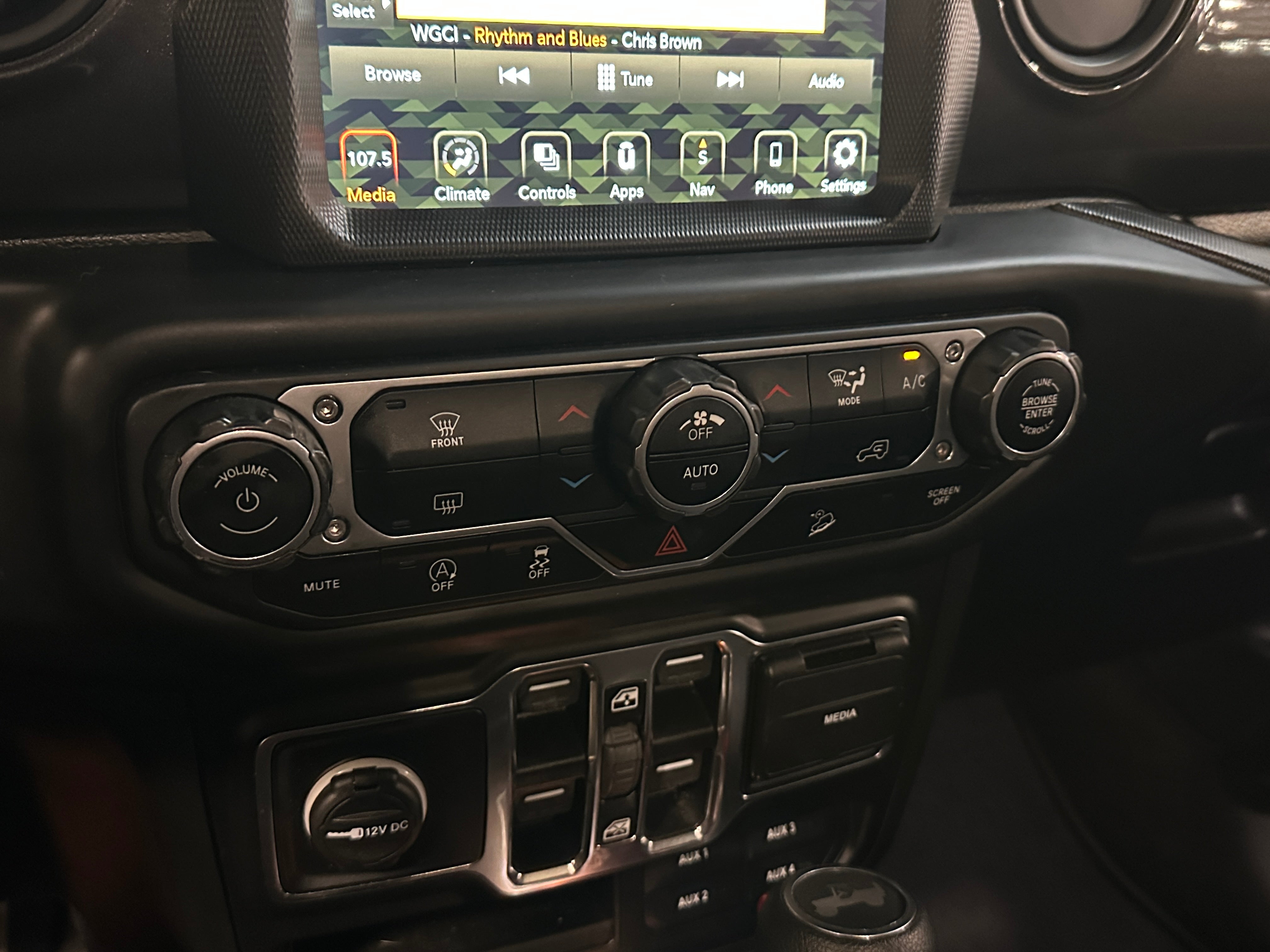 Thumbnail: 2021 Jeep Wrangler - 4
