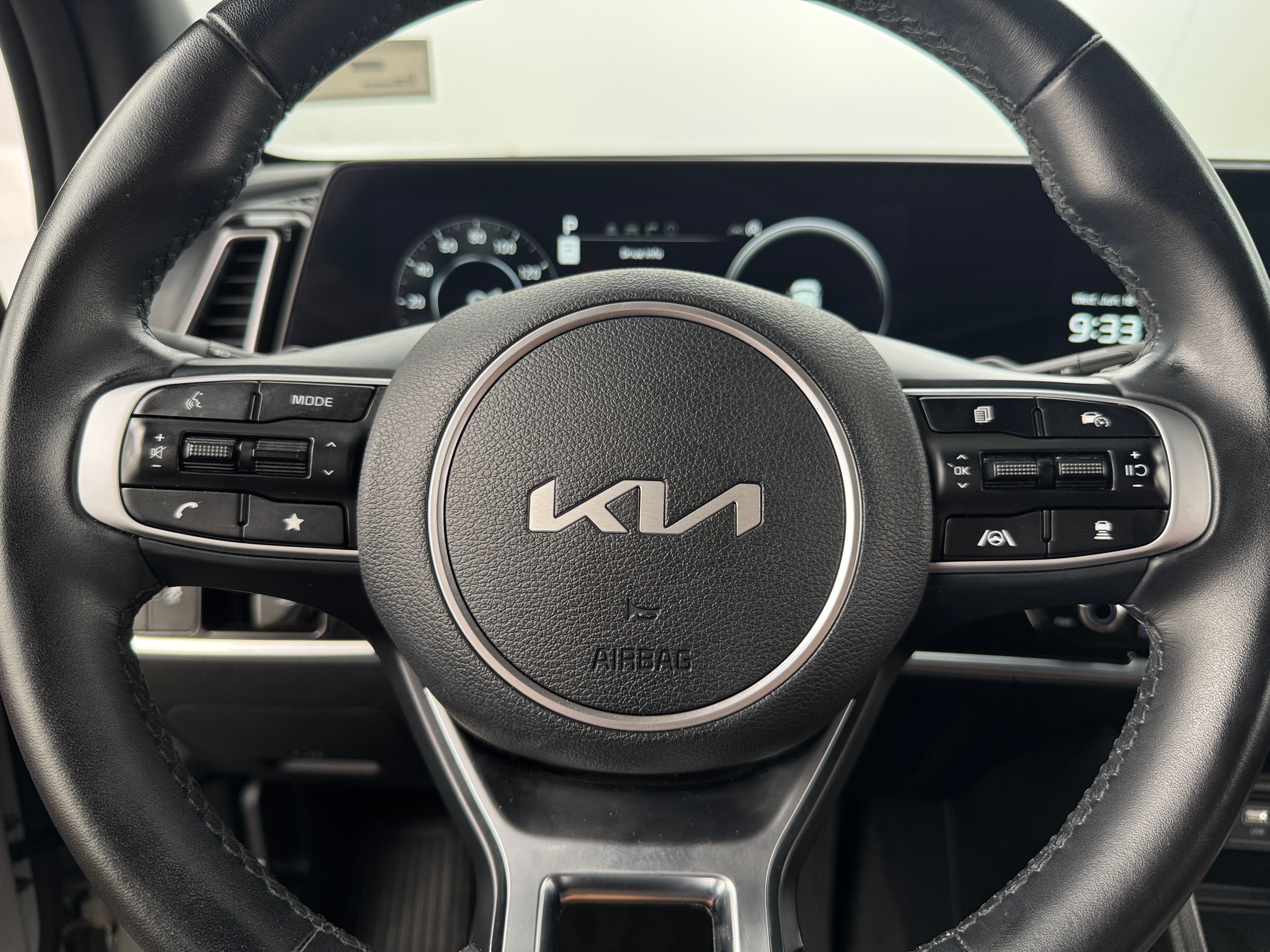 Thumbnail: 2023 Kia Sportage - 4