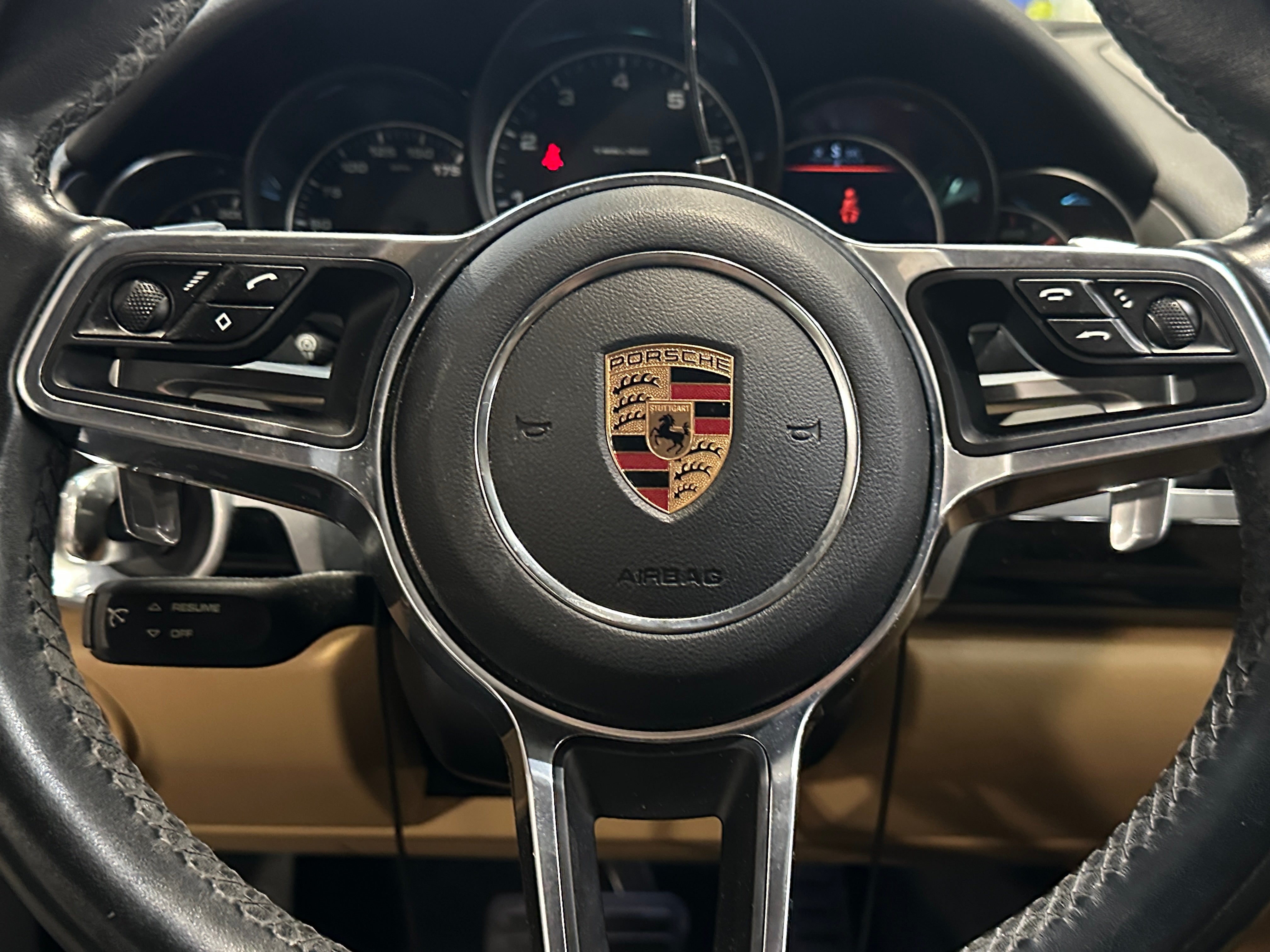 2016 Porsche Cayenne Base 4
