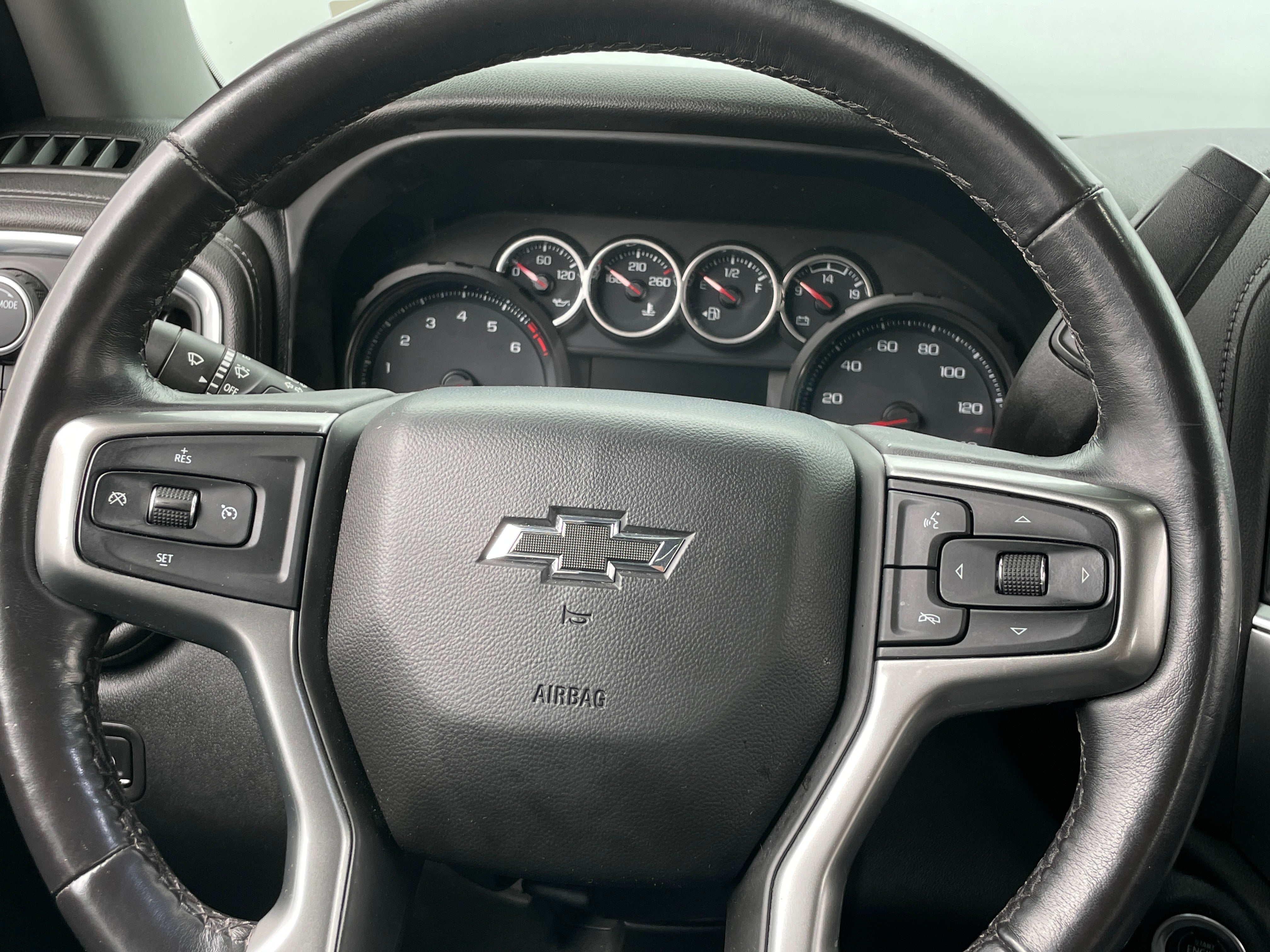 2022 Chevrolet Silverado 1500 Limited LT Trail Boss 5