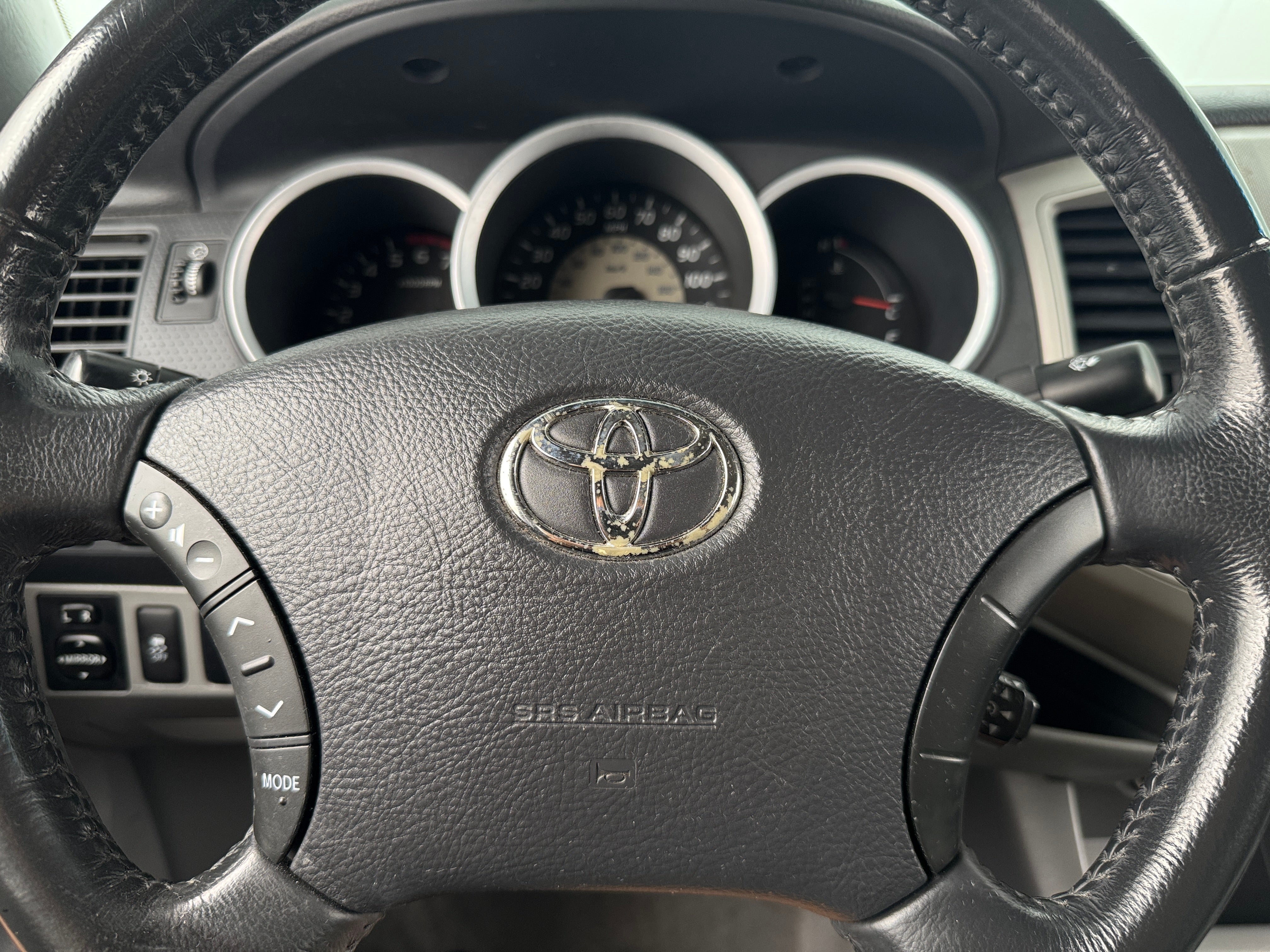 Thumbnail: 2010 Toyota Tacoma - 5