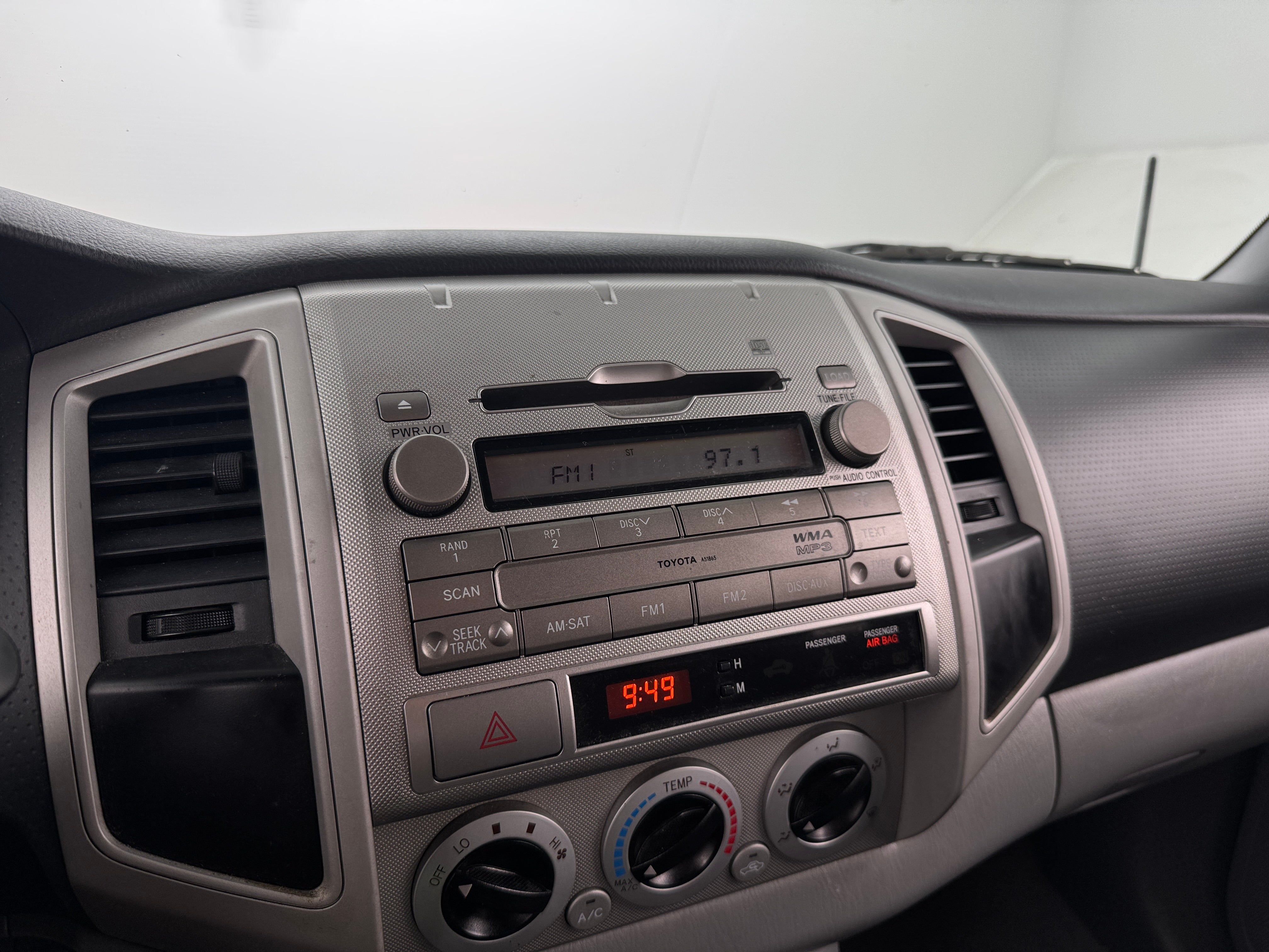 Thumbnail: 2010 Toyota Tacoma - 4
