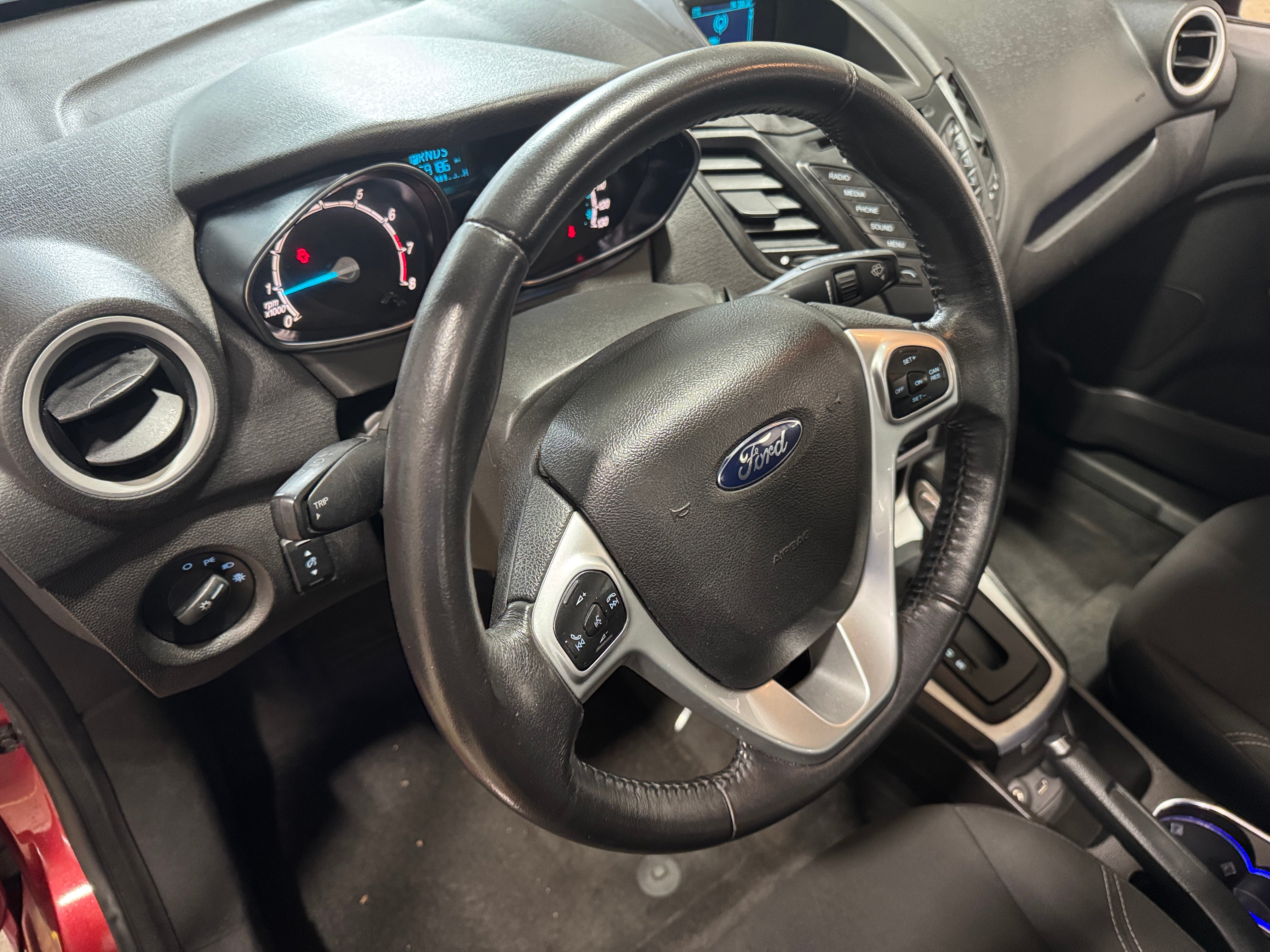 2015 Ford Fiesta SE 3