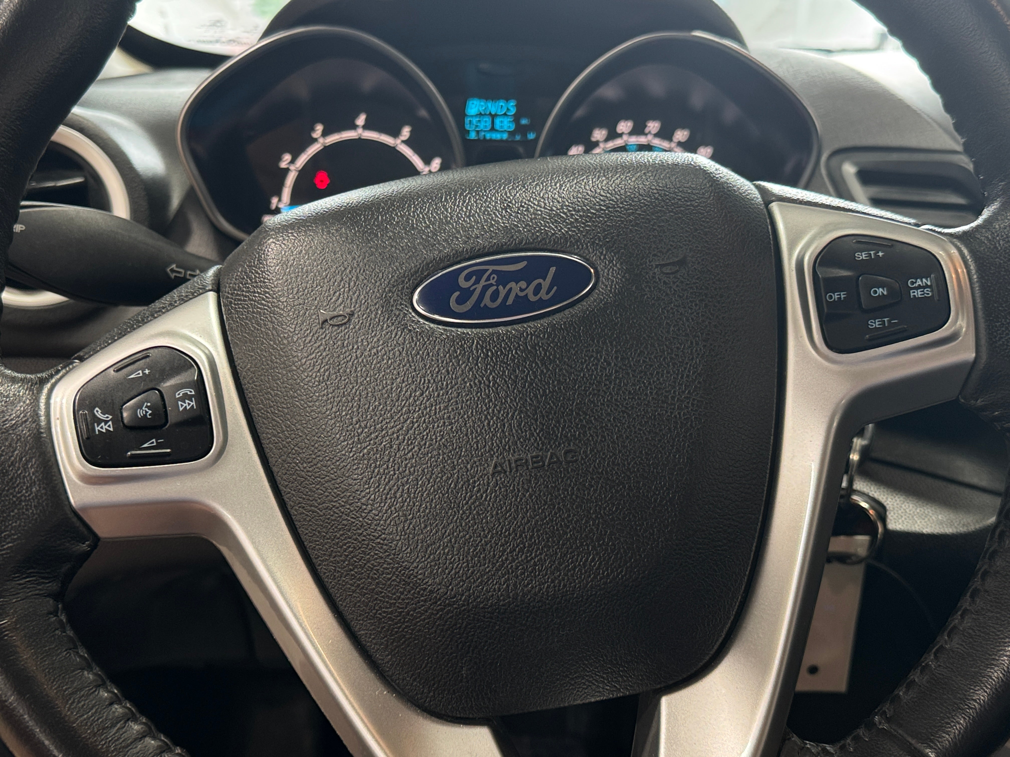 2015 Ford Fiesta SE 5