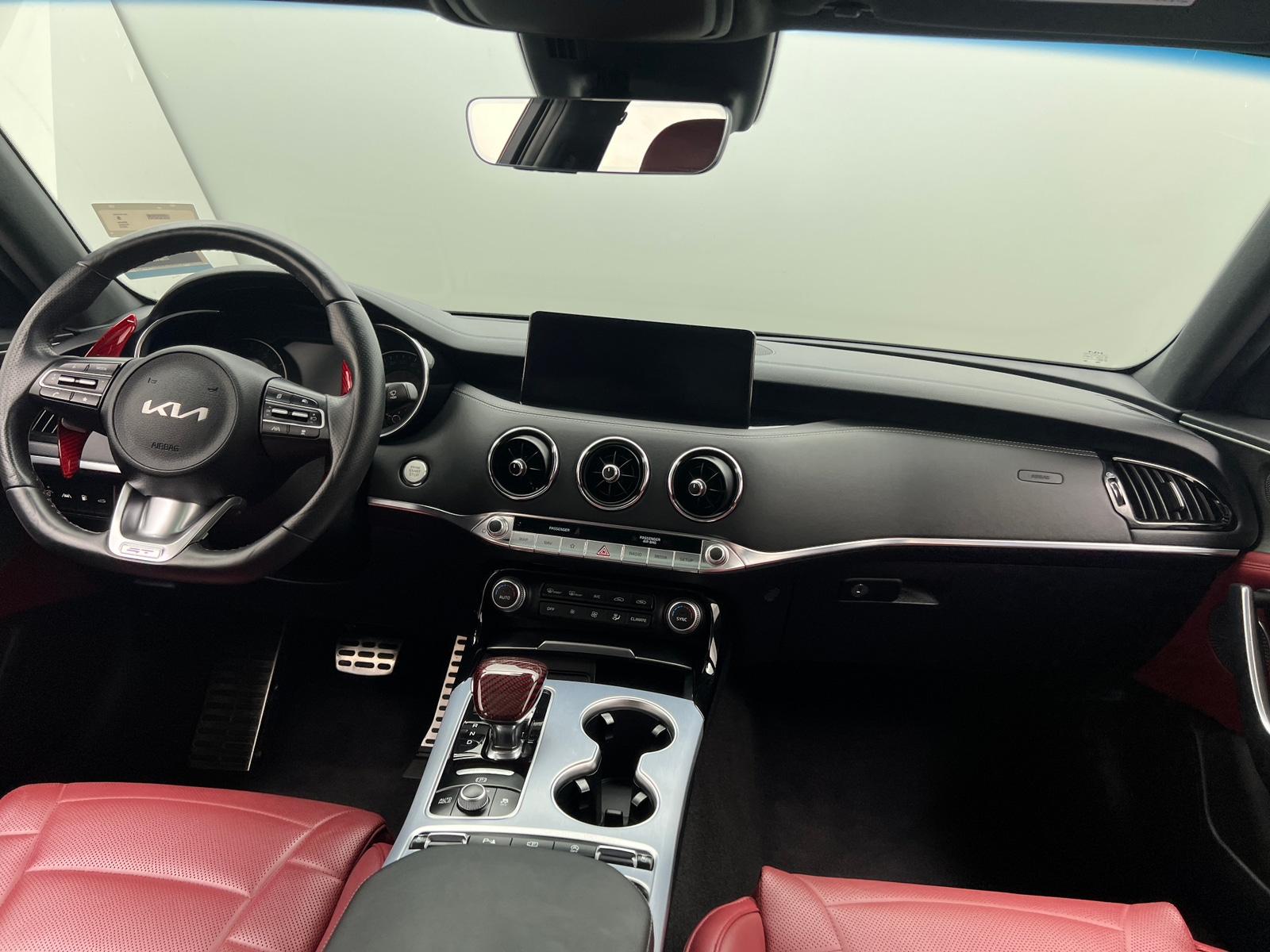 Thumbnail: 2023 Kia Stinger - 2