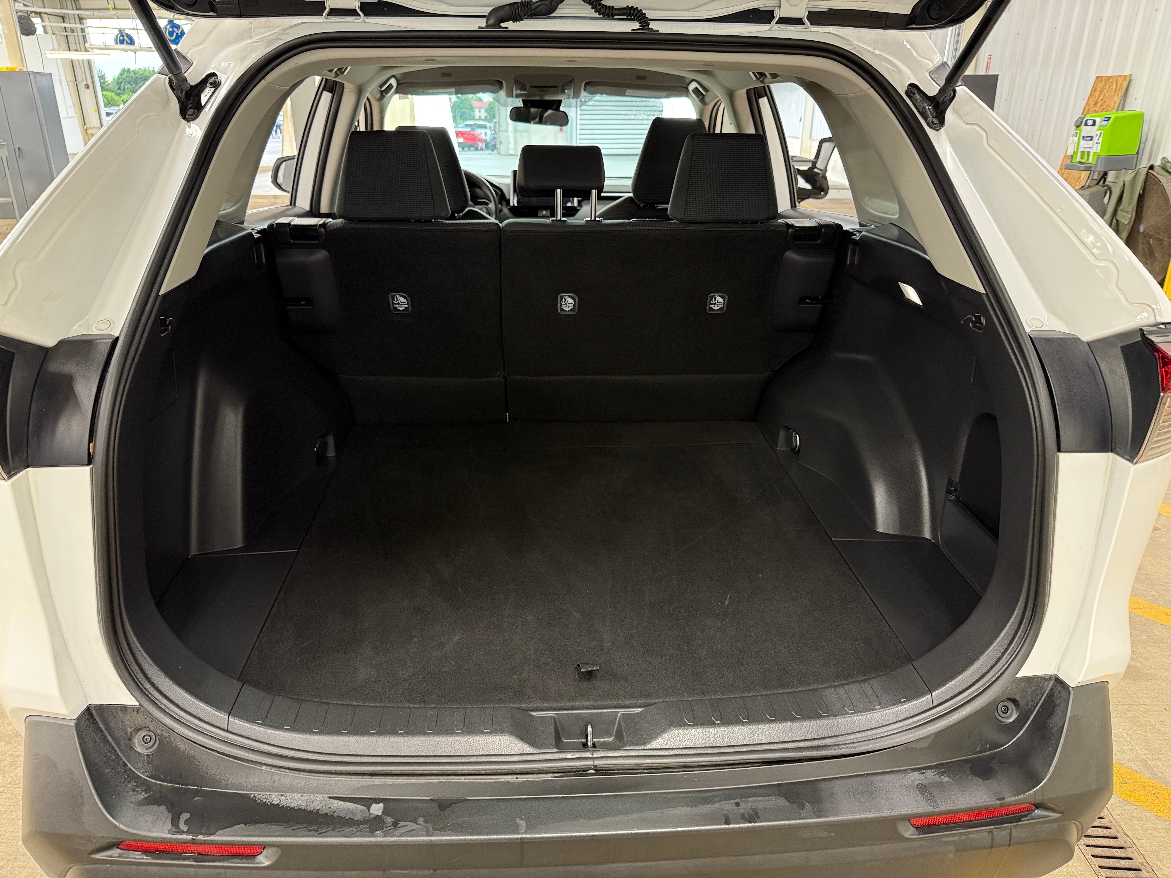 2024 Toyota RAV4 LE 7