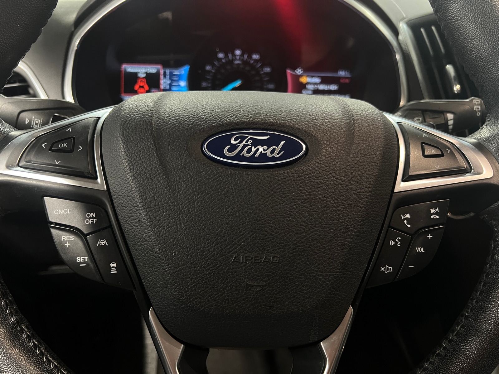 Thumbnail: 2019 Ford Edge - 4