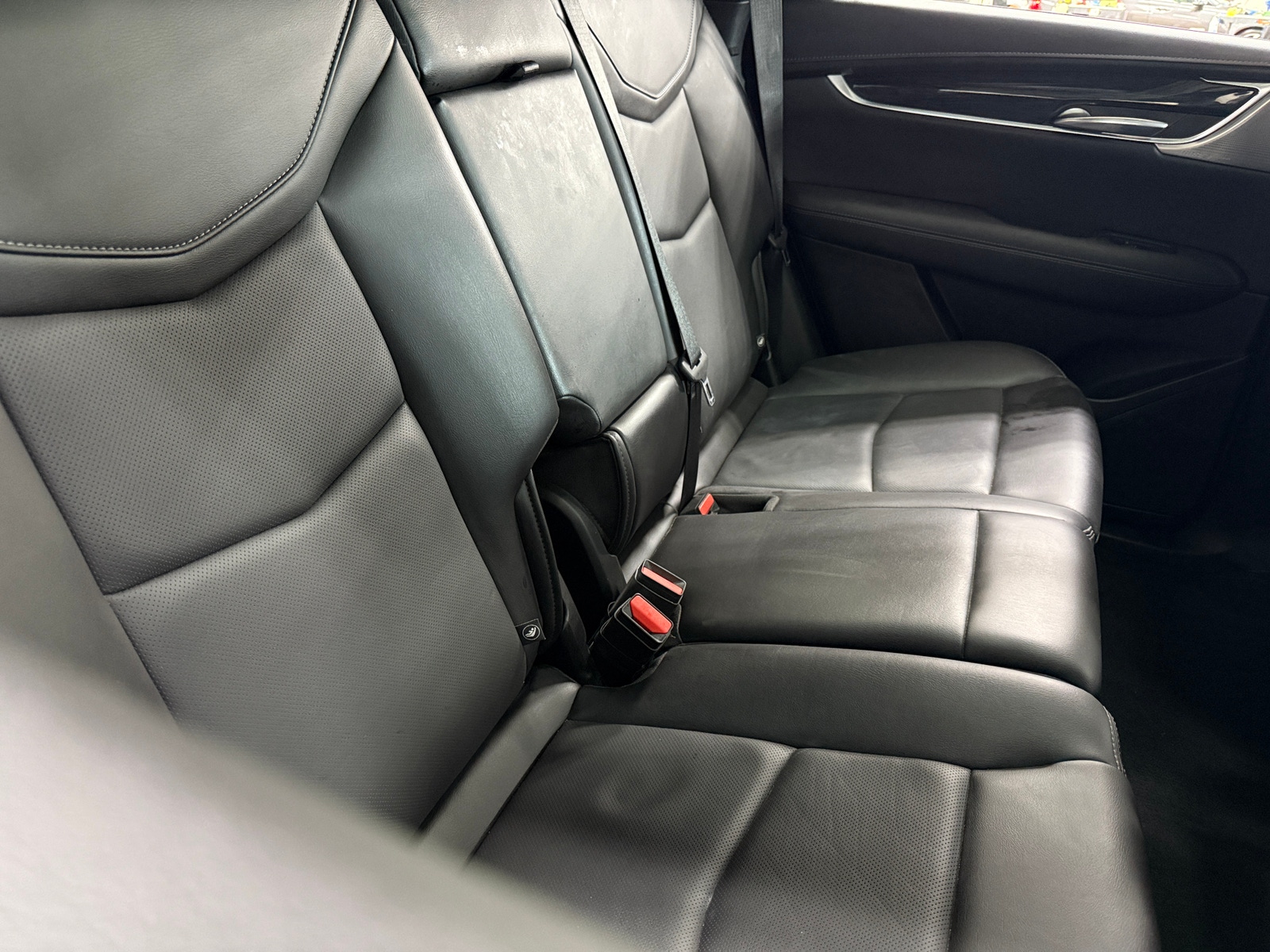 Thumbnail: 2023 Cadillac XT5 - 5