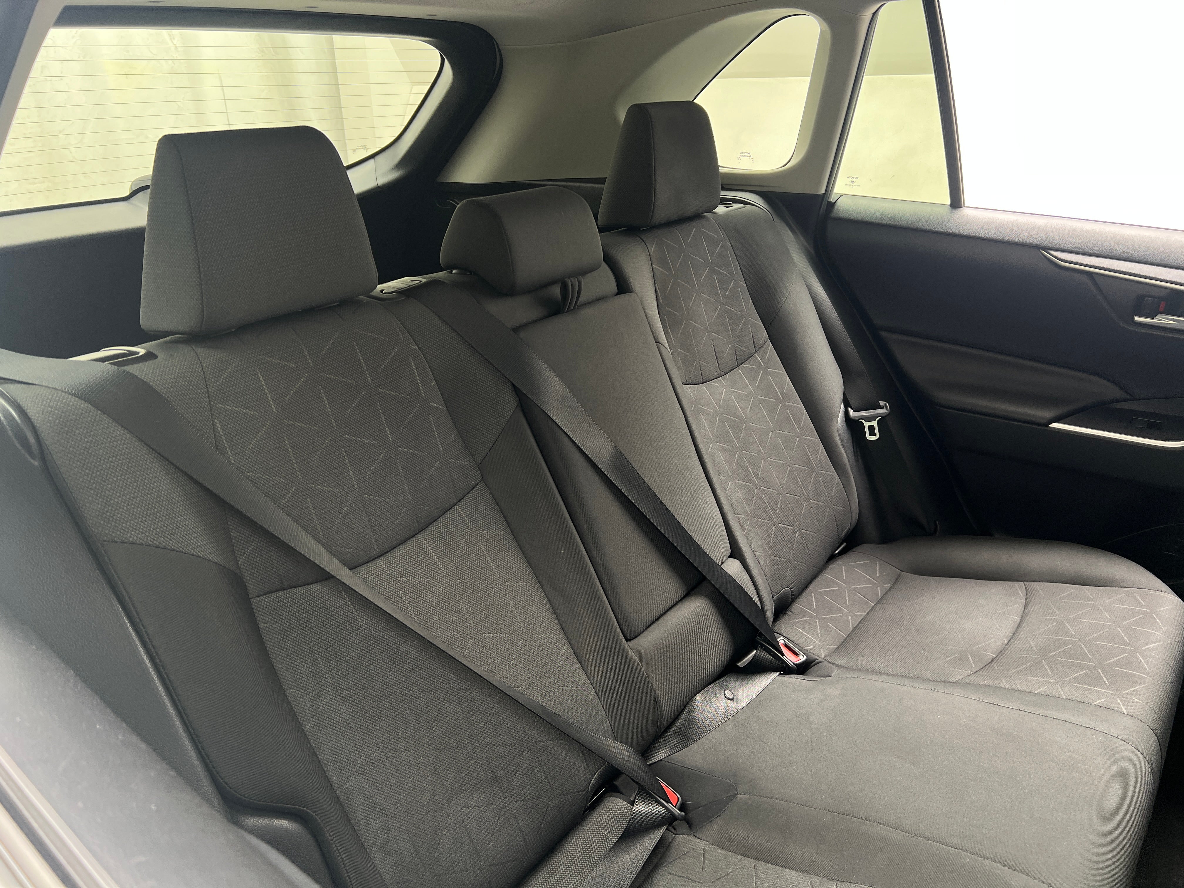 2019 Toyota RAV4 XLE 6