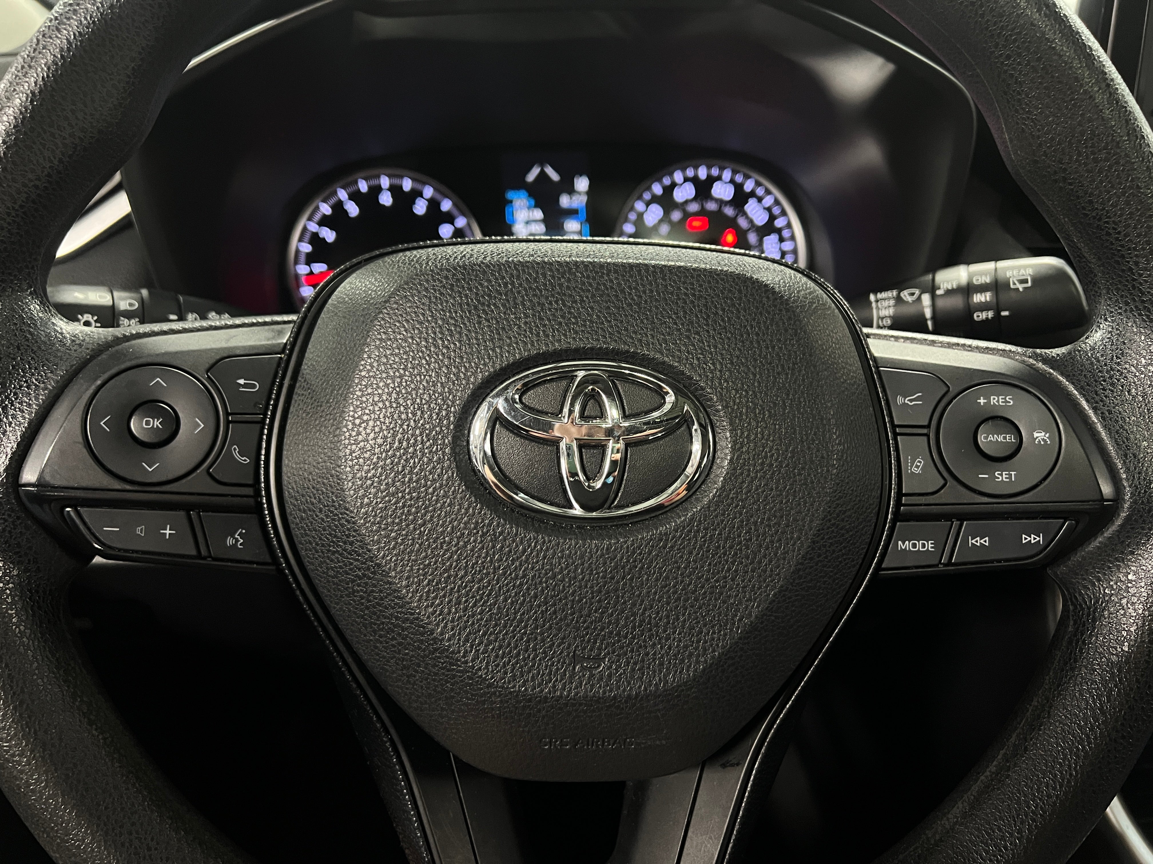 2019 Toyota RAV4 XLE 5