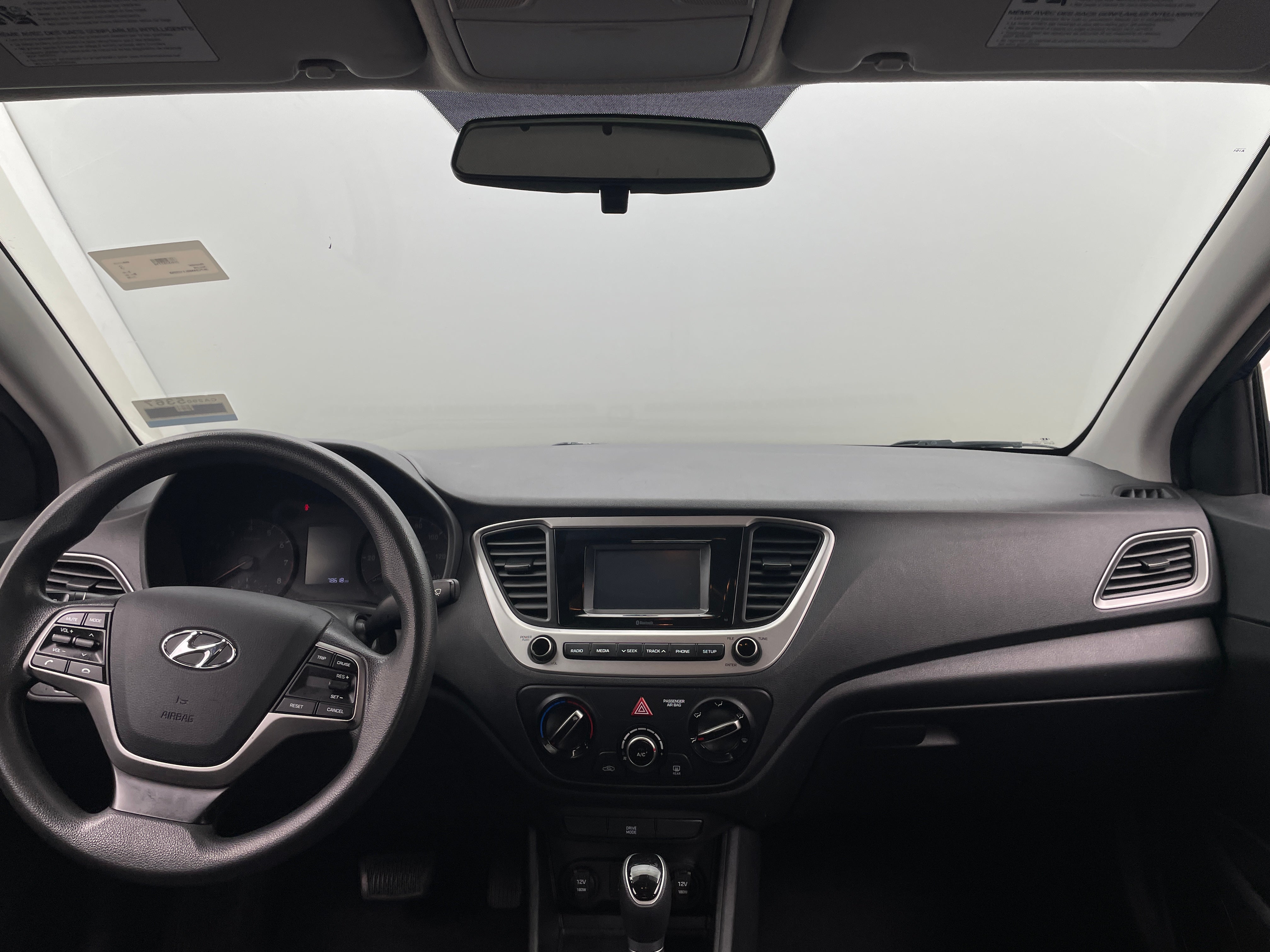 2020 Hyundai Accent SE 3
