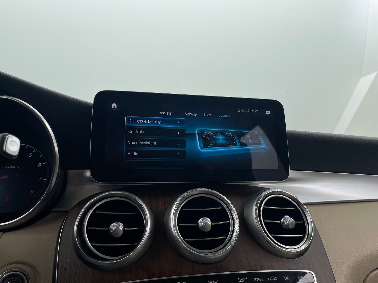 Thumbnail: 2021 Mercedes-Benz GLC - 3