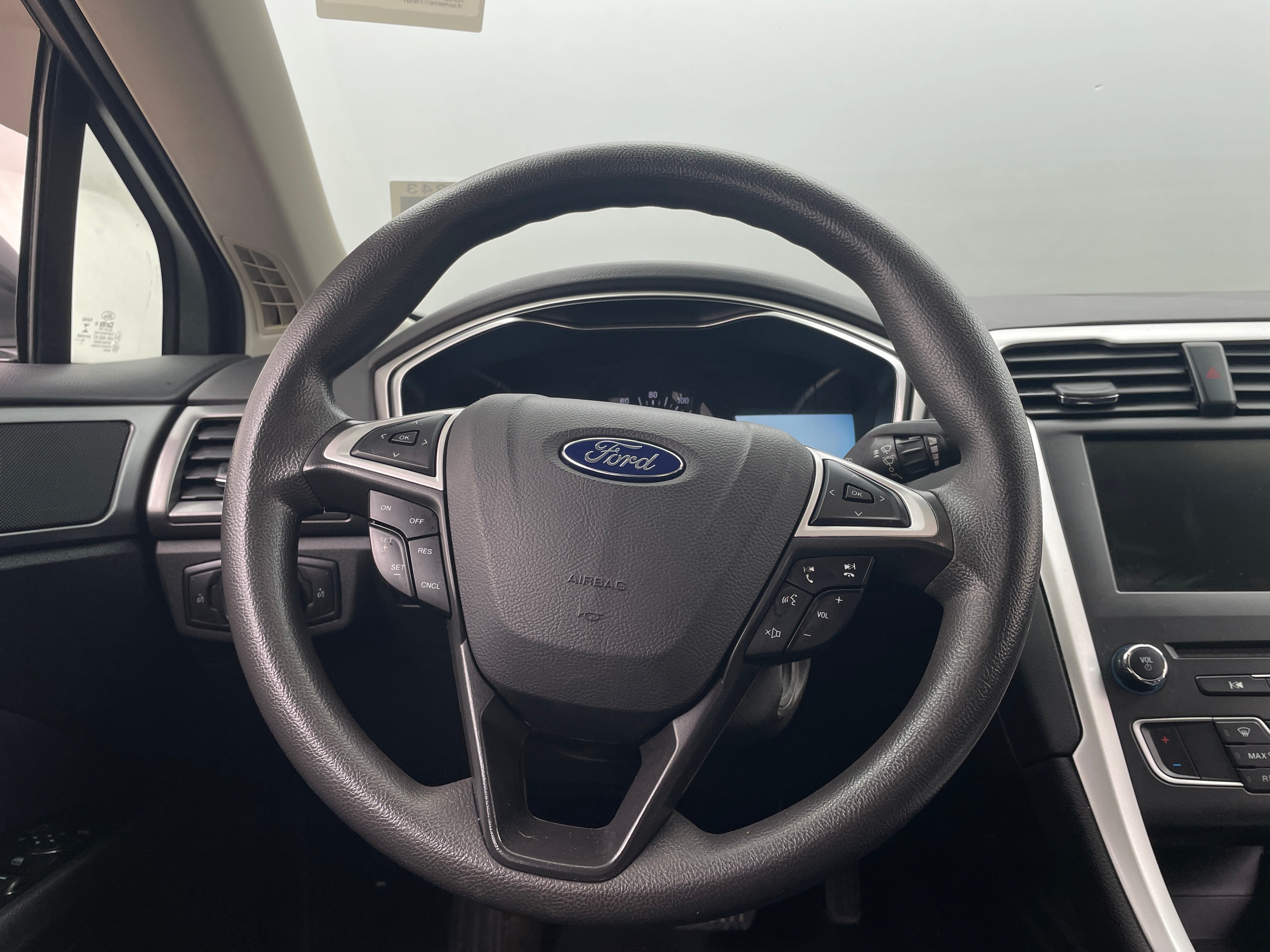 2016 Ford Fusion SE 5