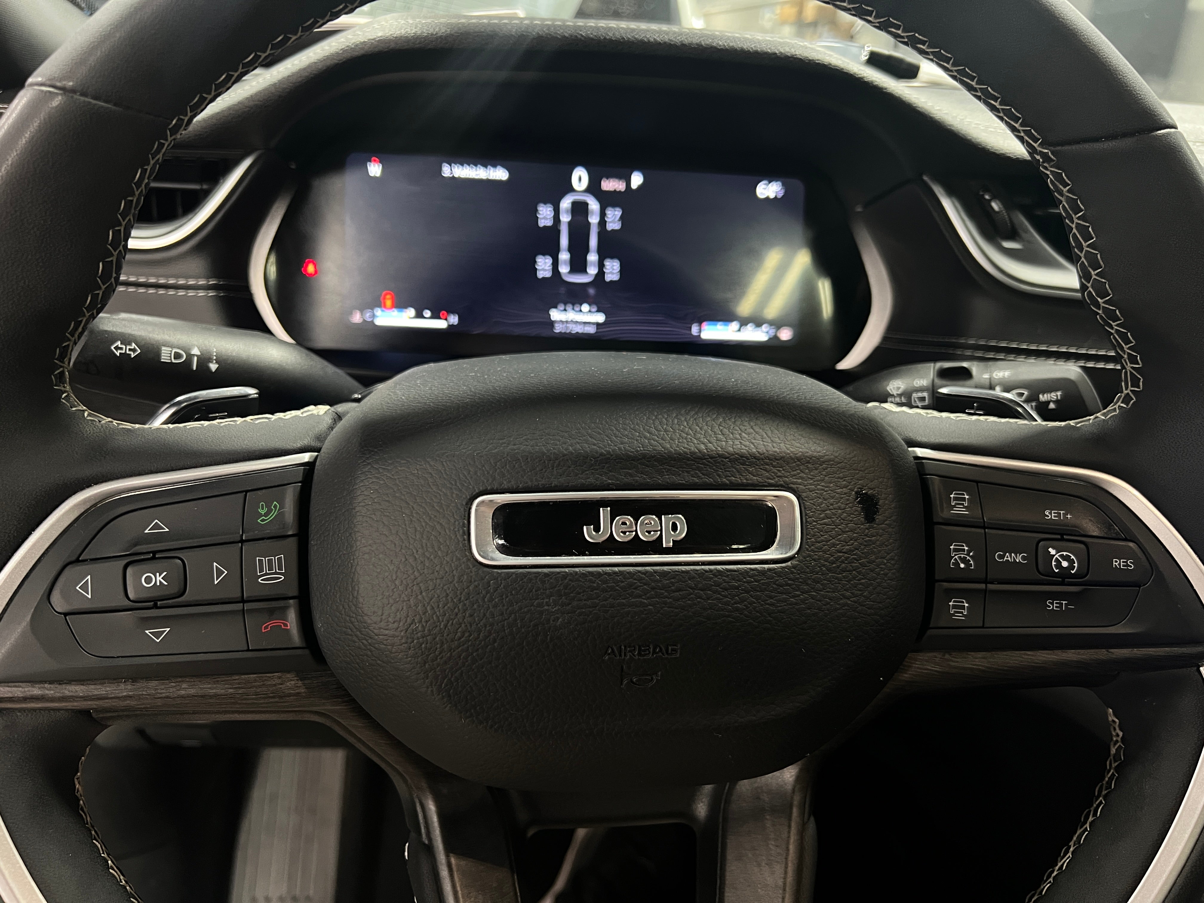 2024 Jeep Grand Cherokee L Limited Edition 5