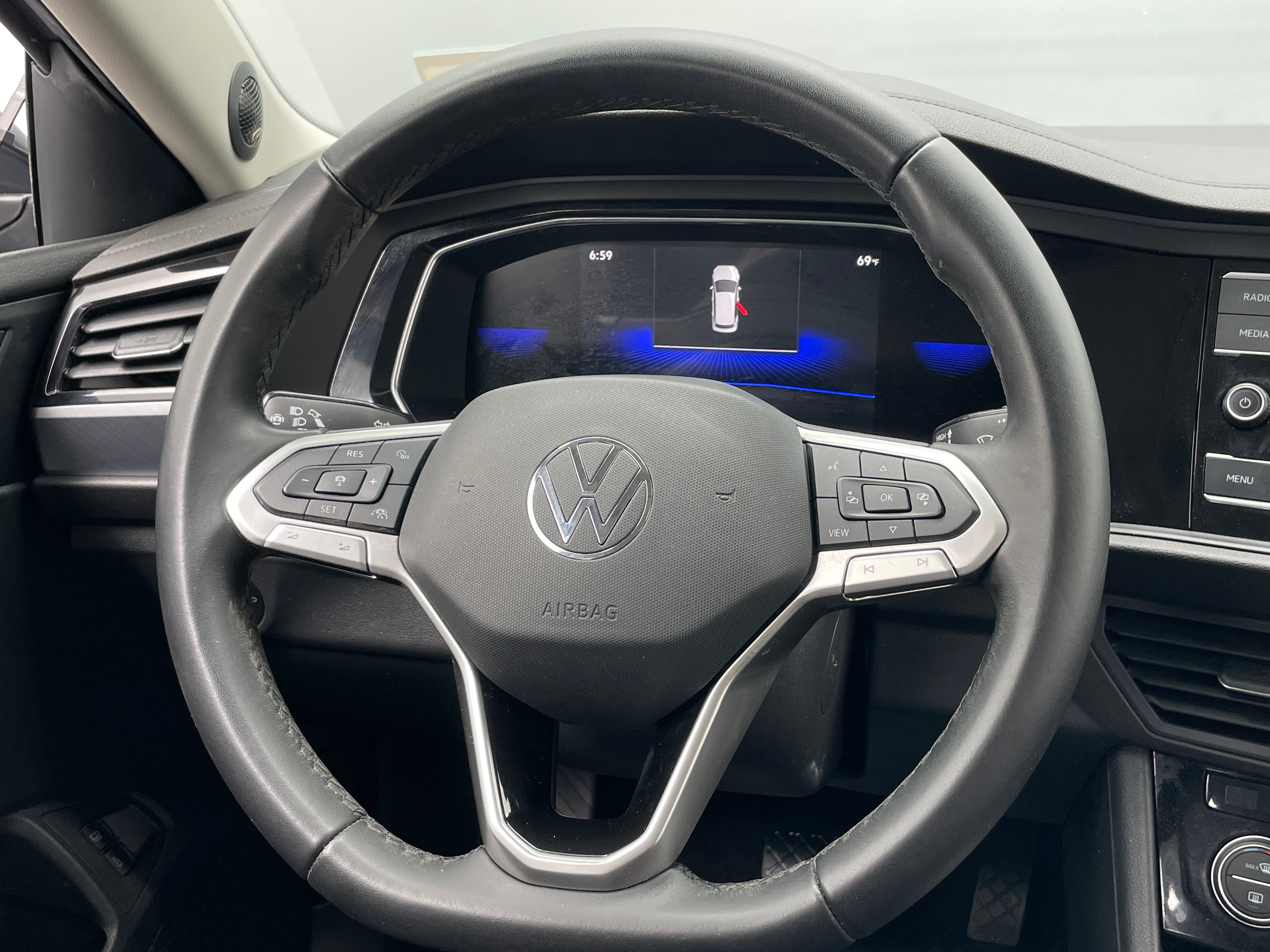 2023 Volkswagen Jetta SE 4