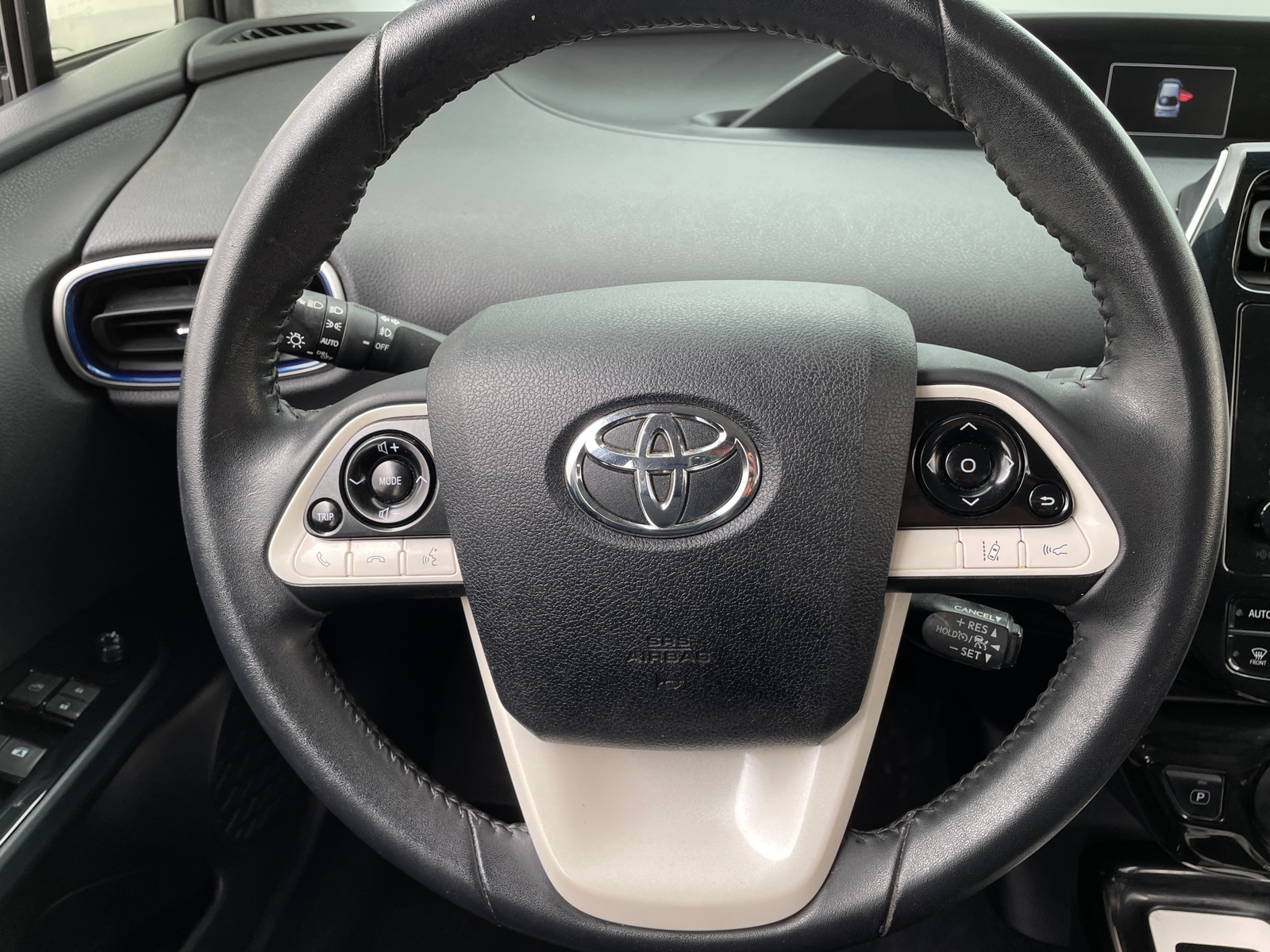 Thumbnail: 2016 Toyota Prius - 4