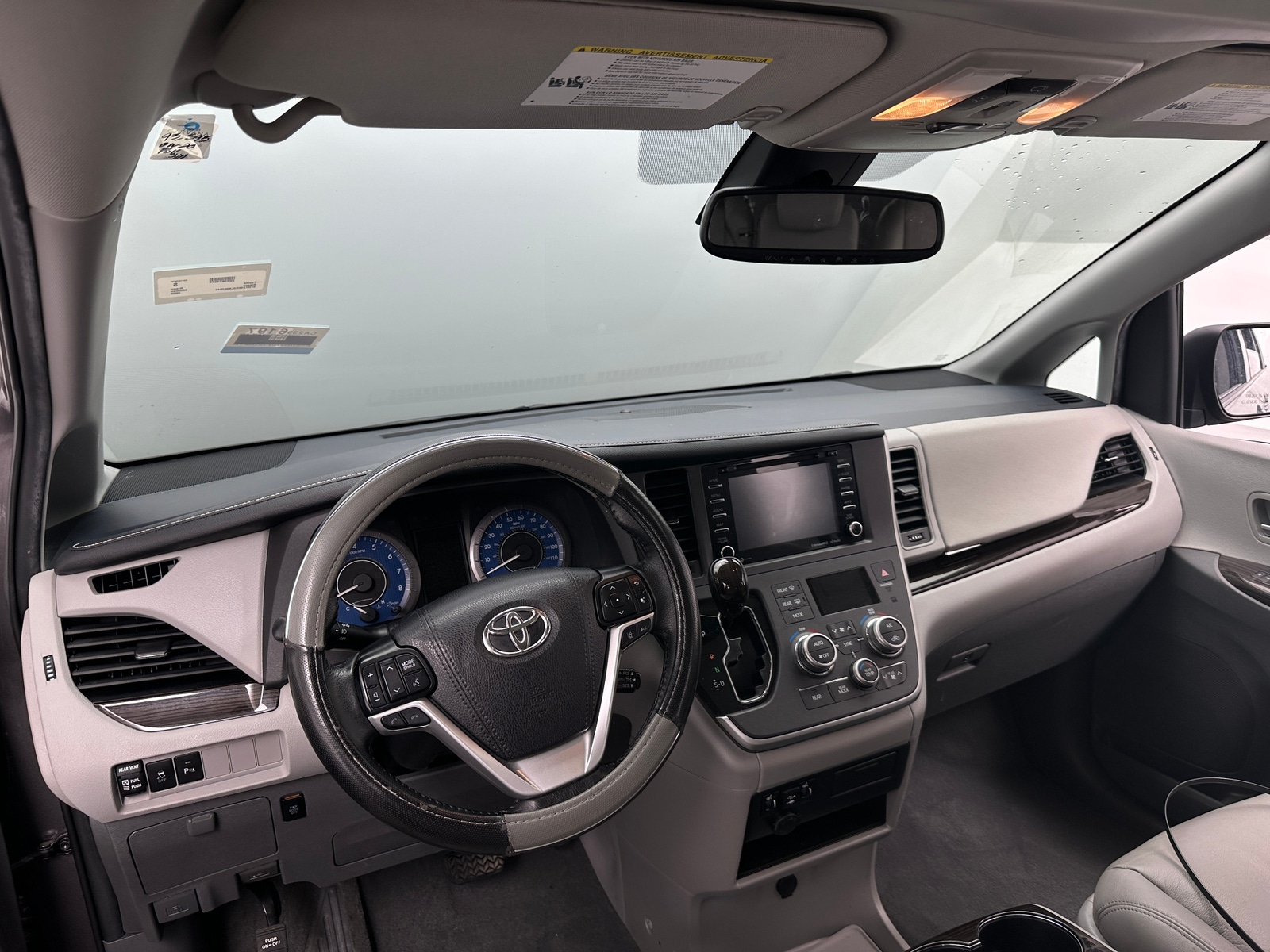 Thumbnail: 2020 Toyota Sienna - 2