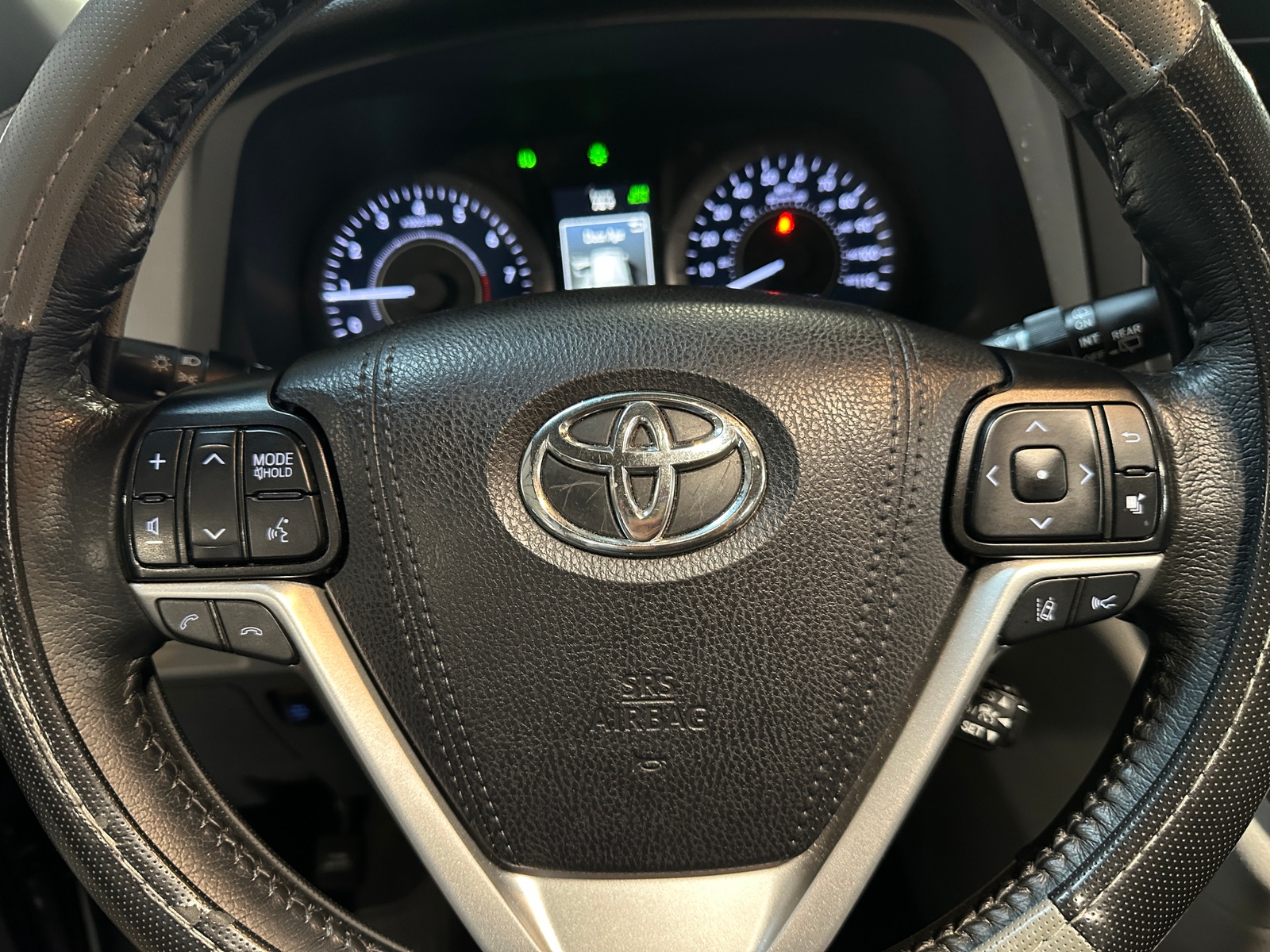 Thumbnail: 2020 Toyota Sienna - 4