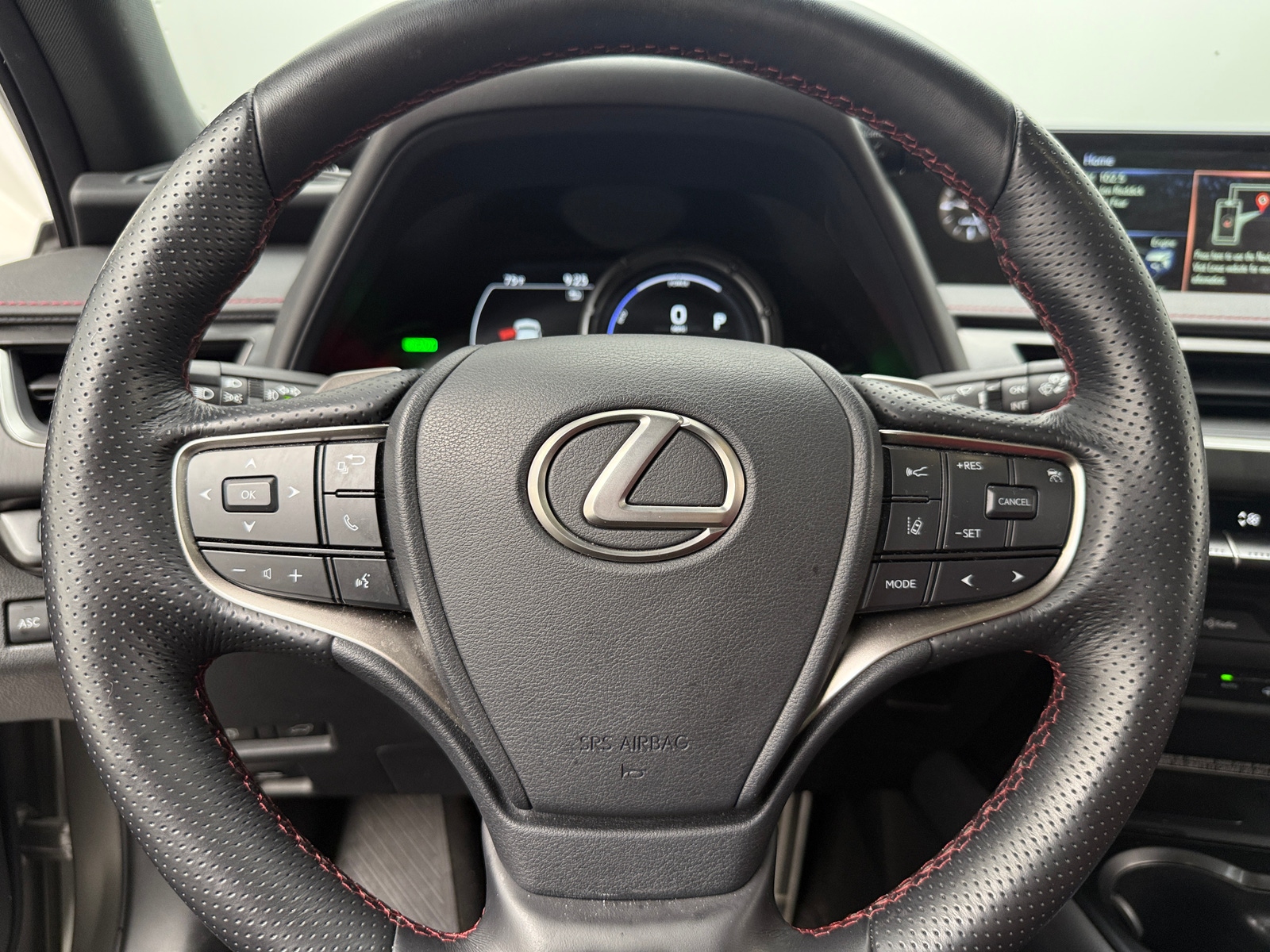 Thumbnail: 2022 Lexus UX - 5