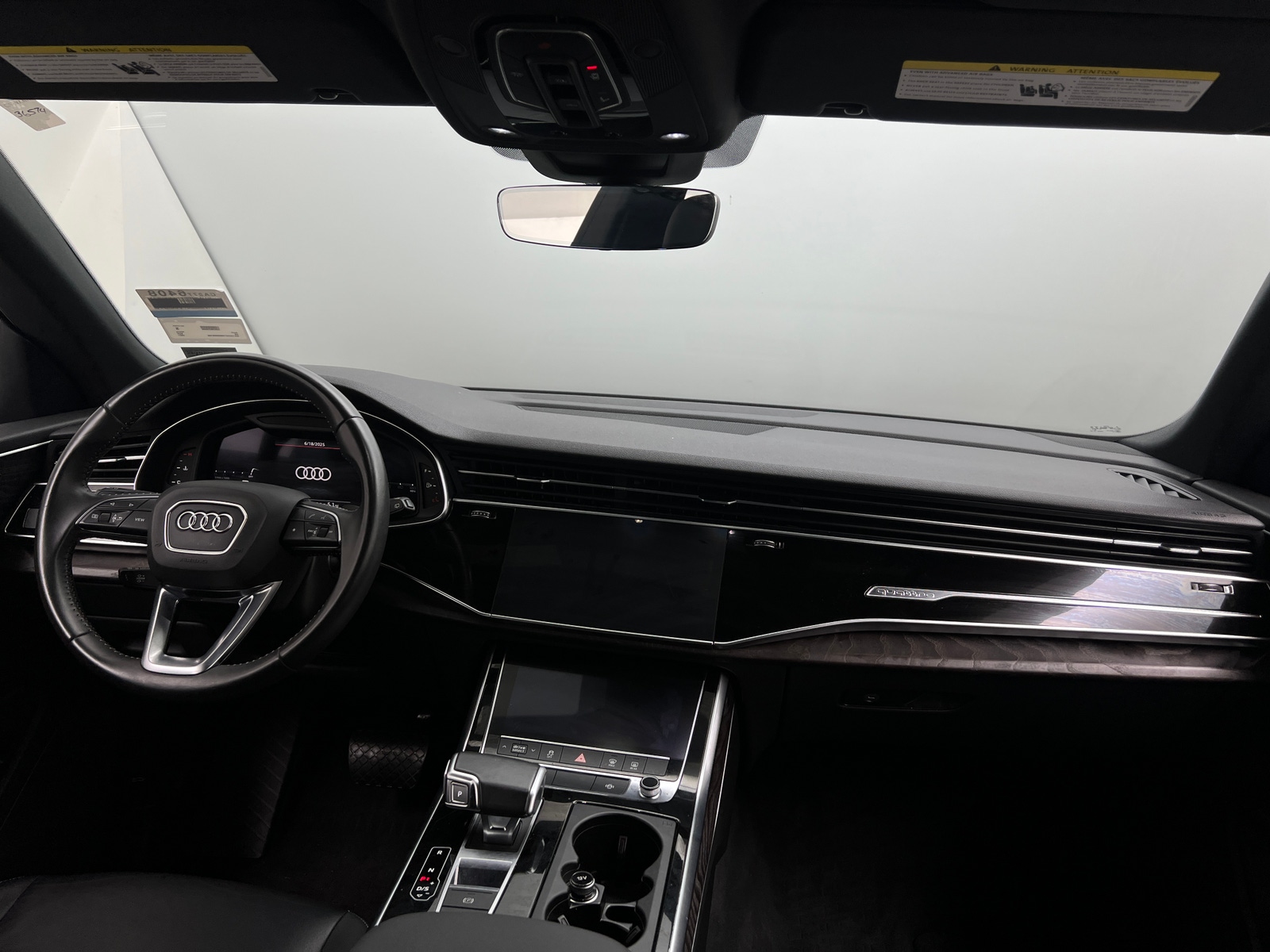 Thumbnail: 2021 Audi Q8 - 2