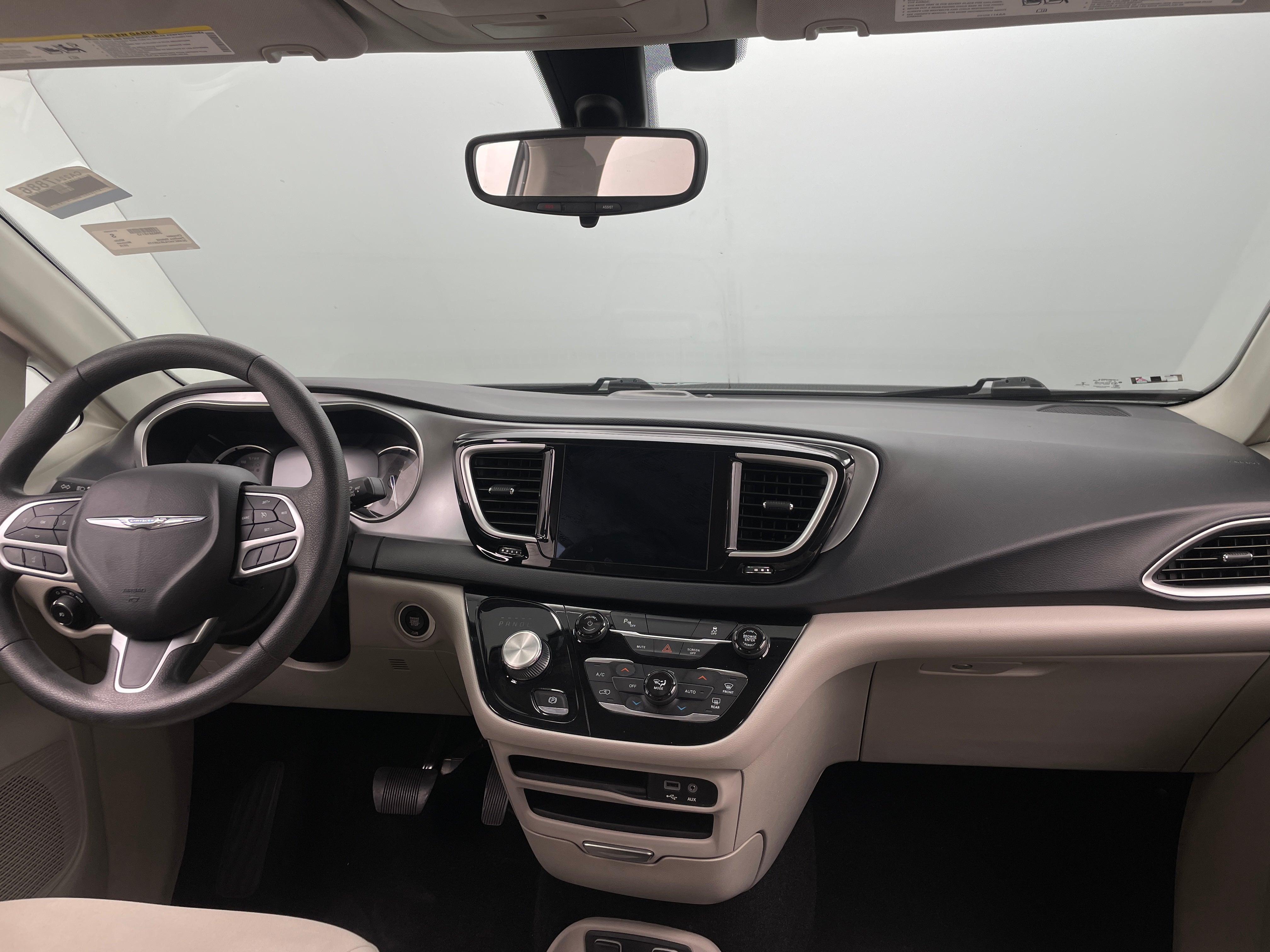 2018 Chrysler Pacifica Hybrid Touring Plus 3
