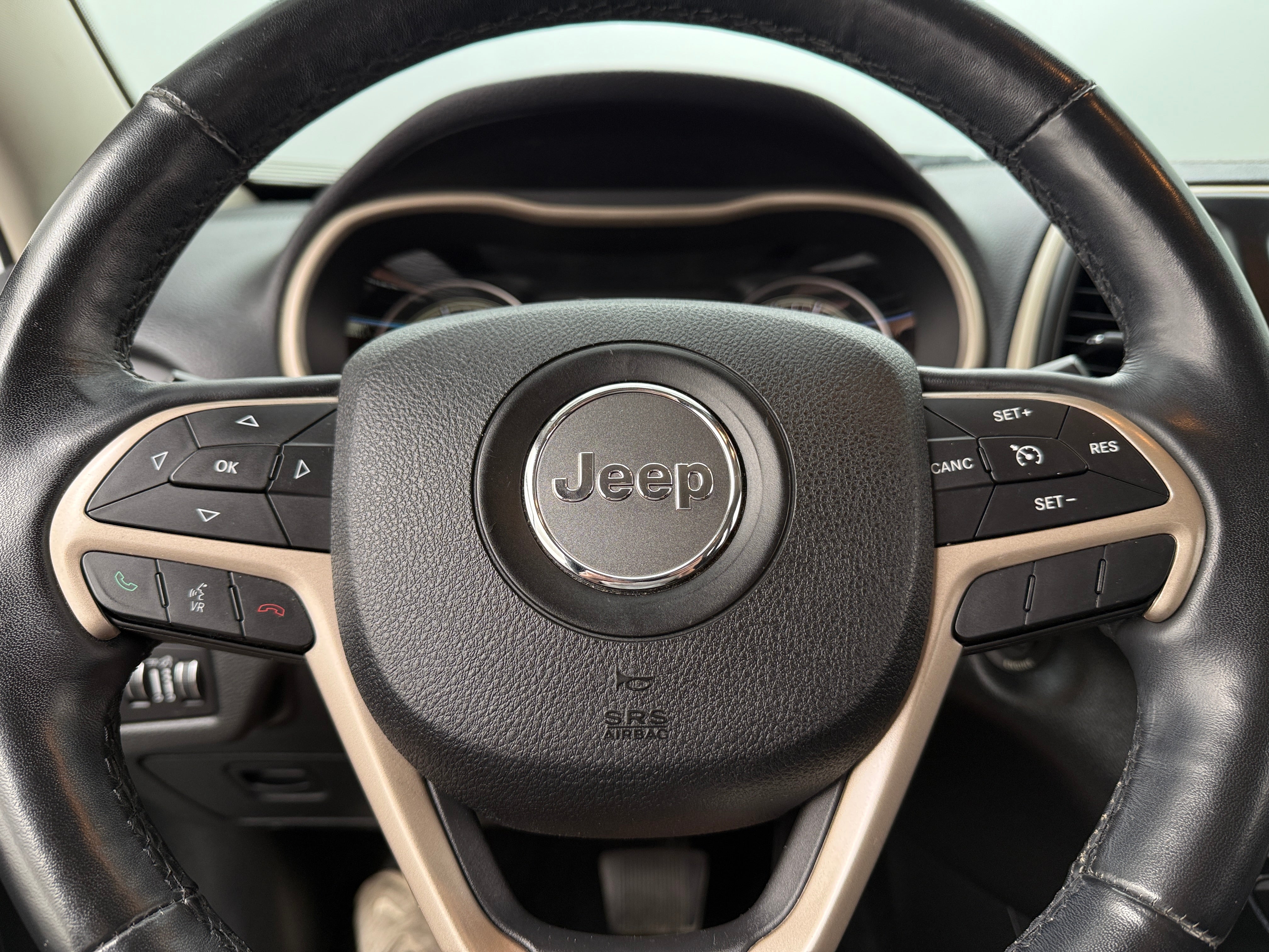 Thumbnail: 2015 Jeep Cherokee - 5