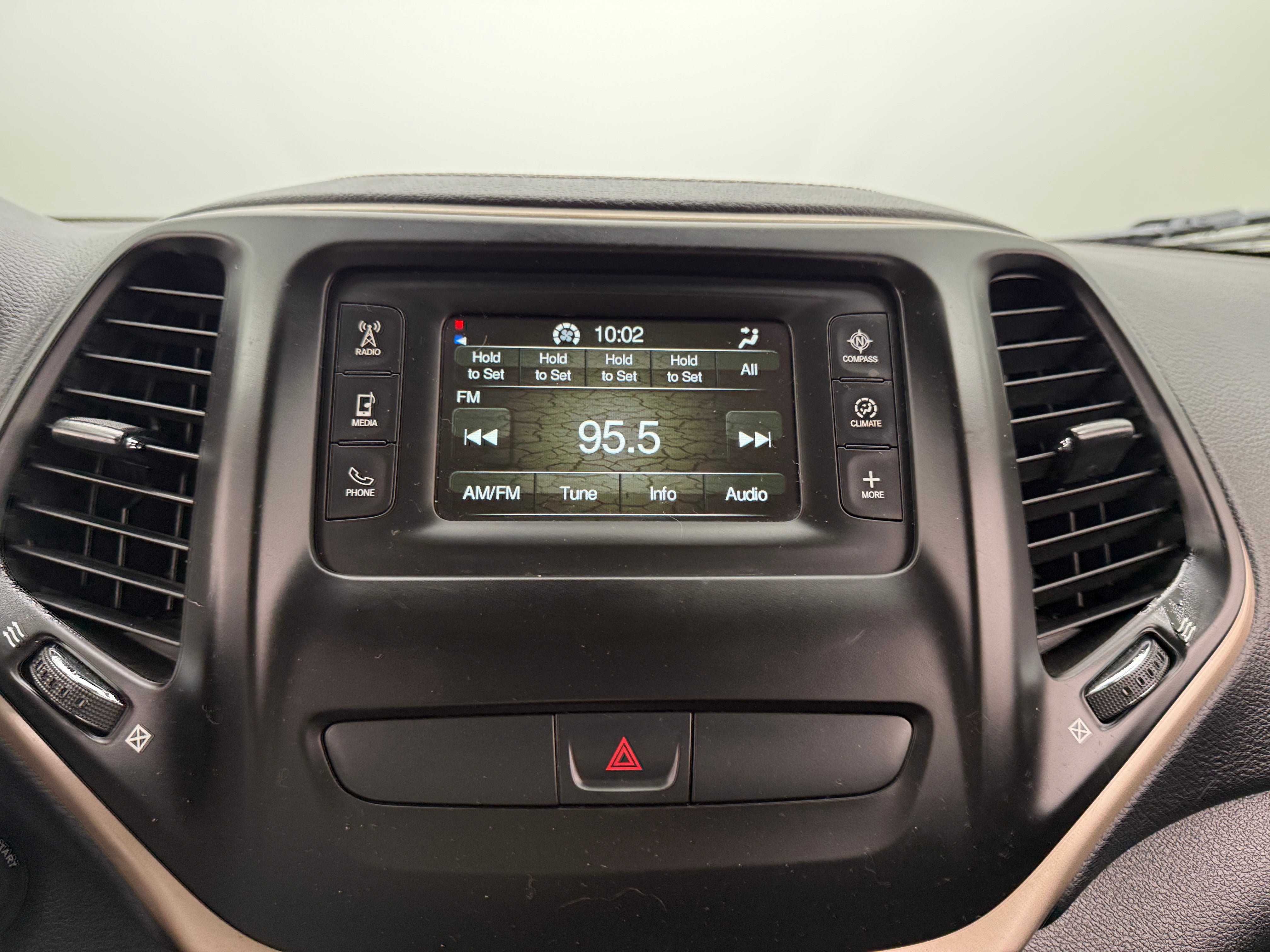 Thumbnail: 2015 Jeep Cherokee - 4