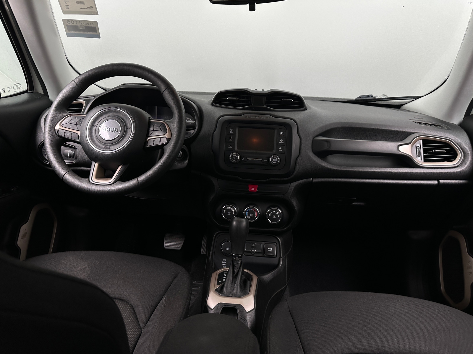 Thumbnail: 2016 Jeep Renegade - 3