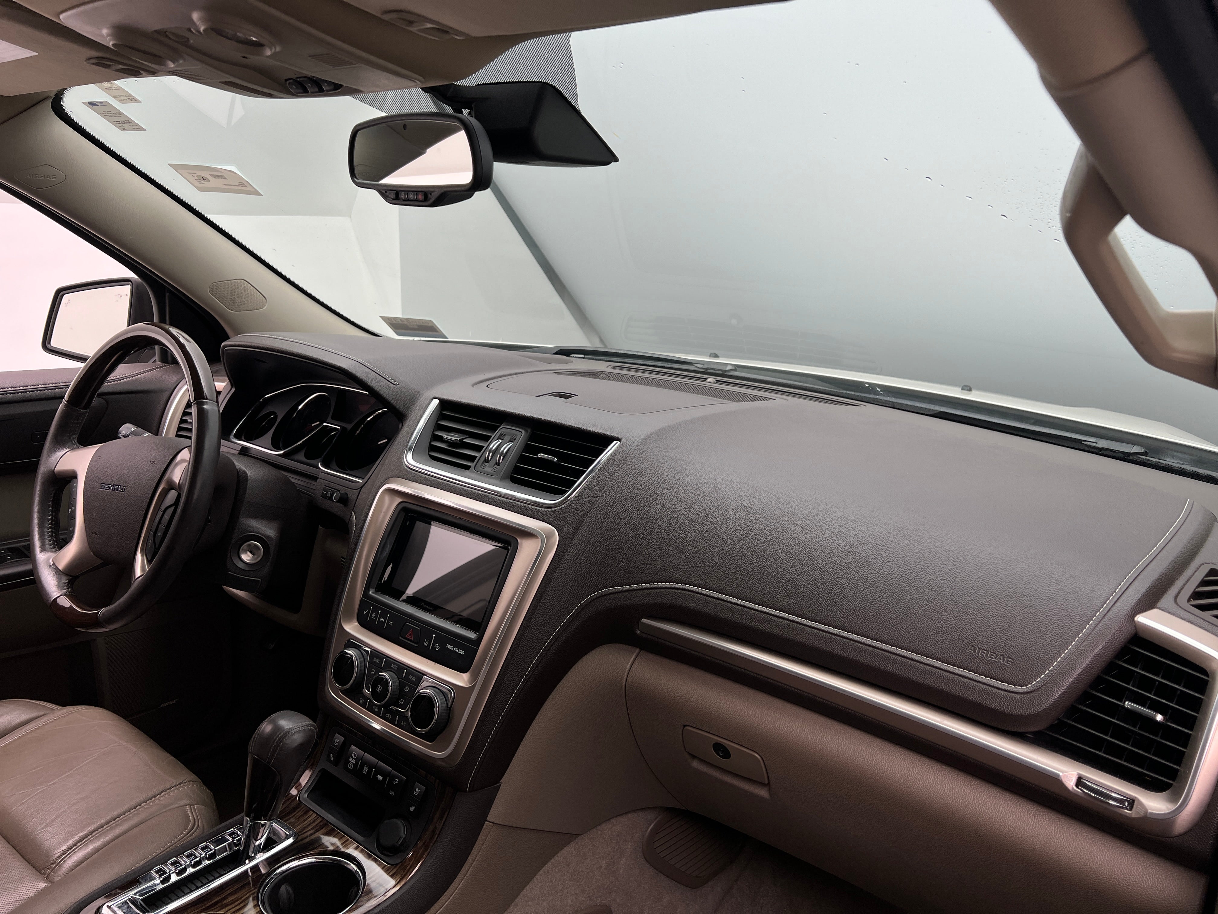 2014 GMC Acadia Denali 2