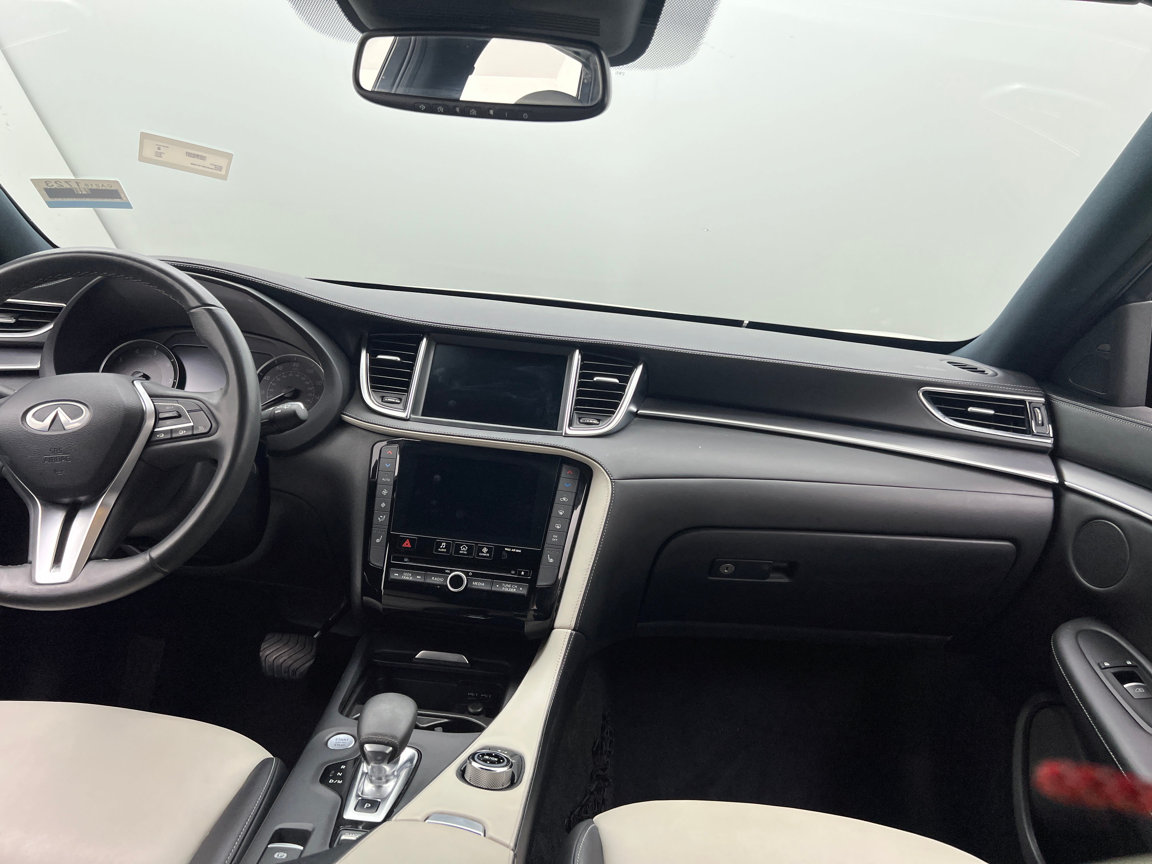 2022 INFINITI QX55 Luxe 2