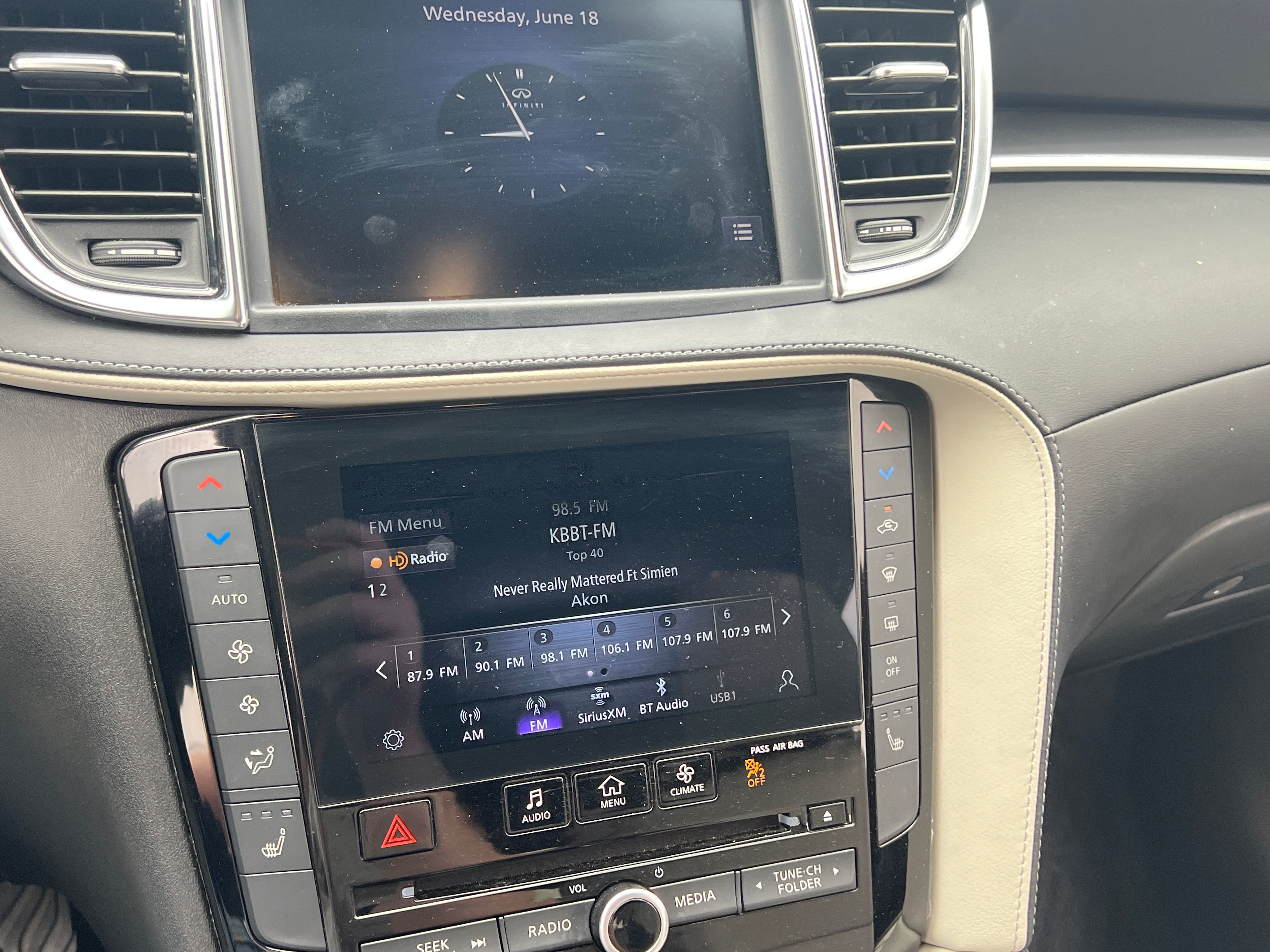 2022 INFINITI QX55 Luxe 3