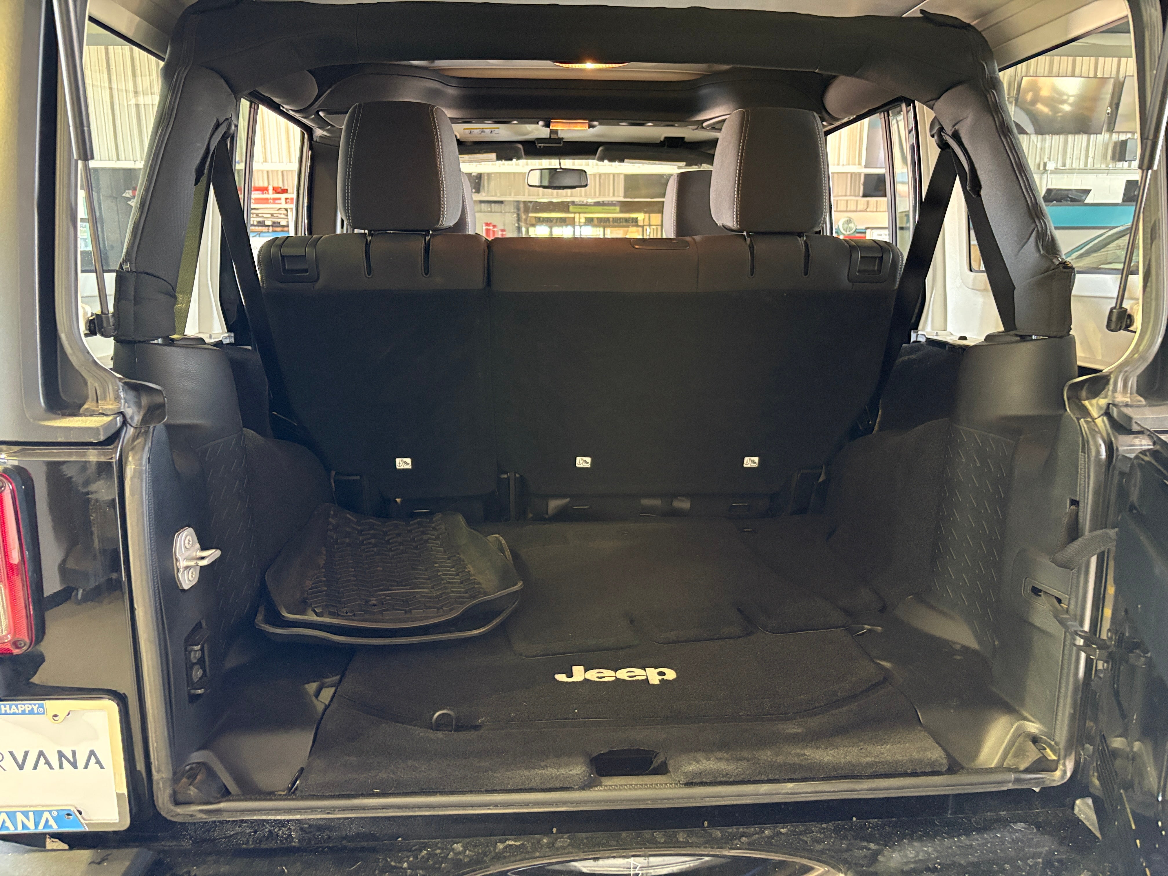 Thumbnail: 2016 Jeep Wrangler - 7