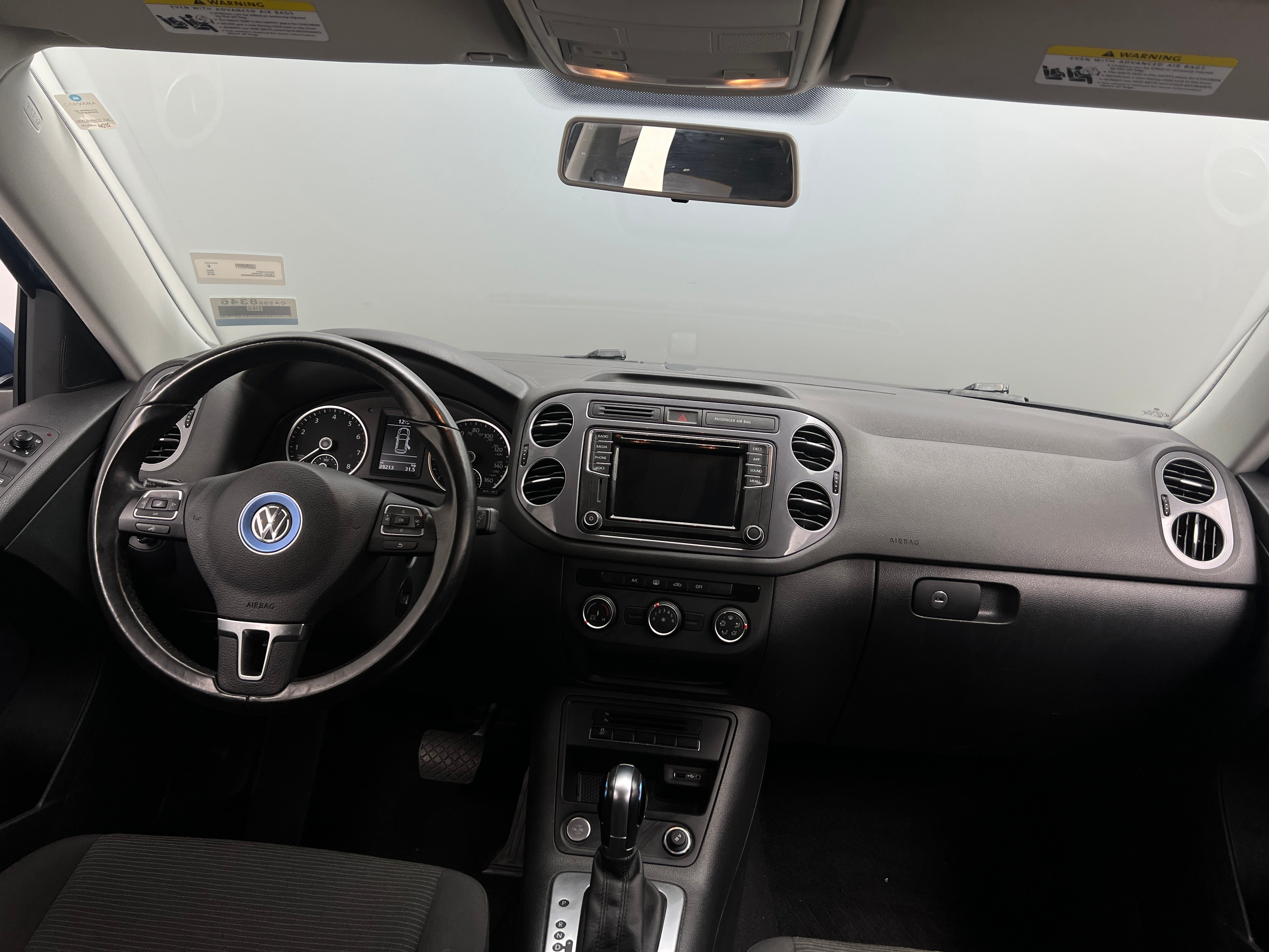 Thumbnail: 2018 Volkswagen Tiguan - 3