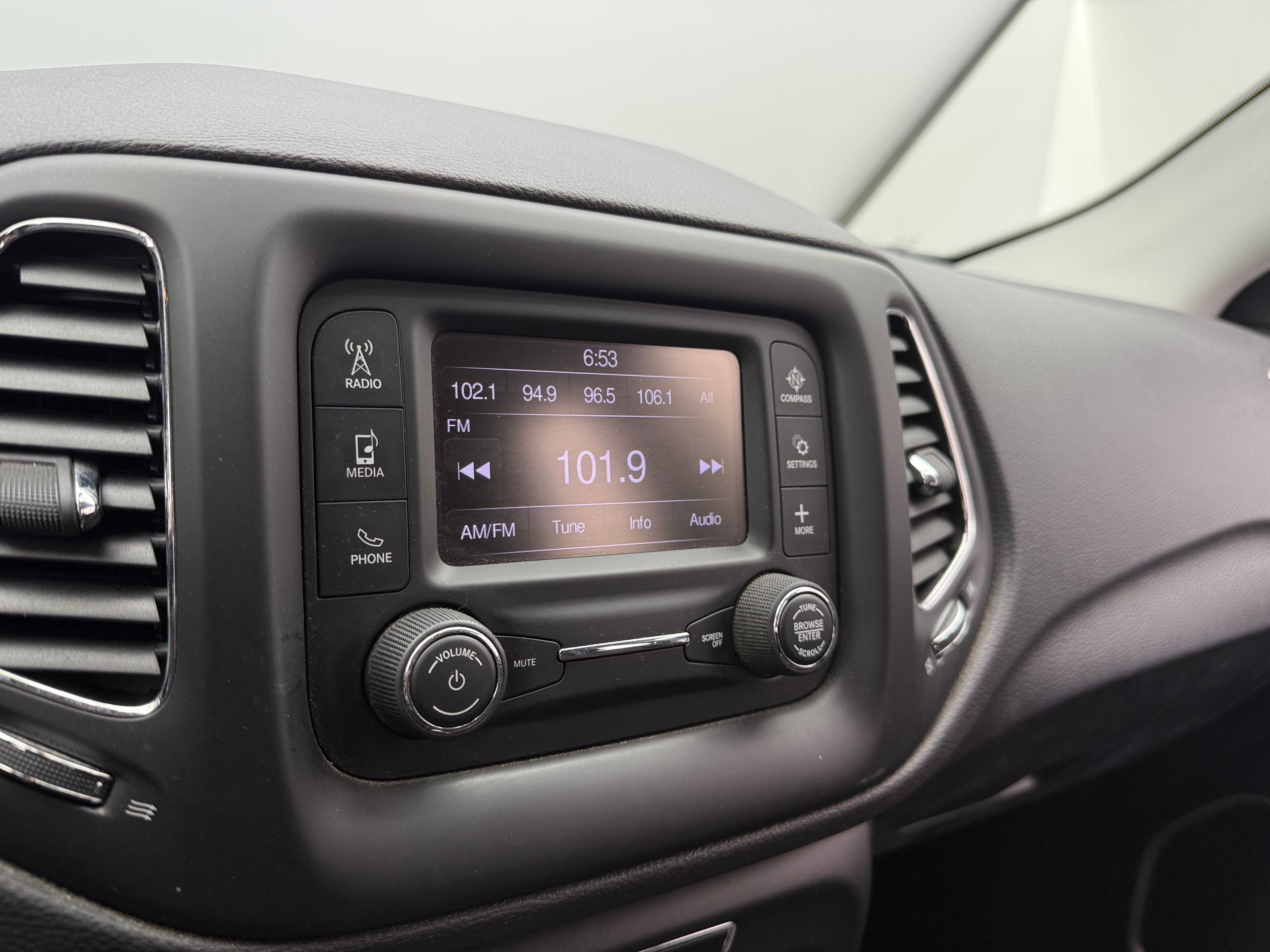 2018 Jeep Compass Sport 4