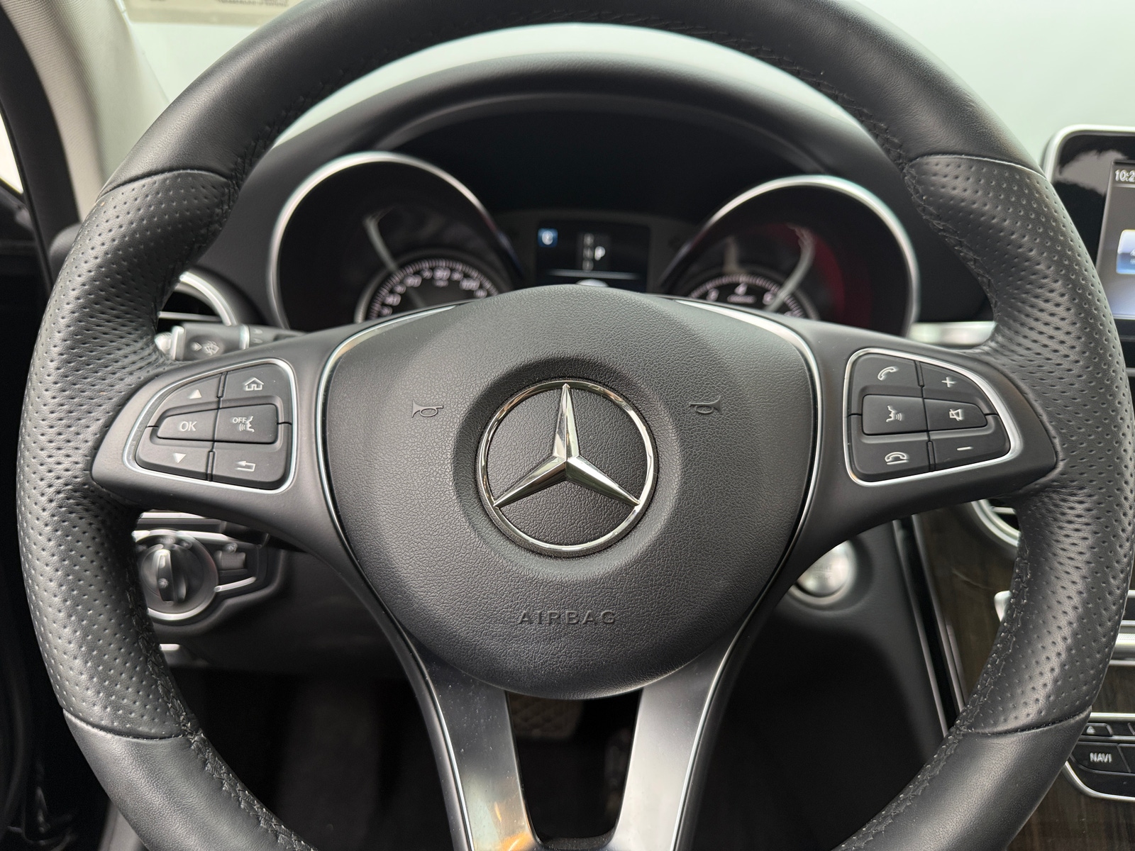 Thumbnail: 2018 Mercedes-Benz C-Class - 4