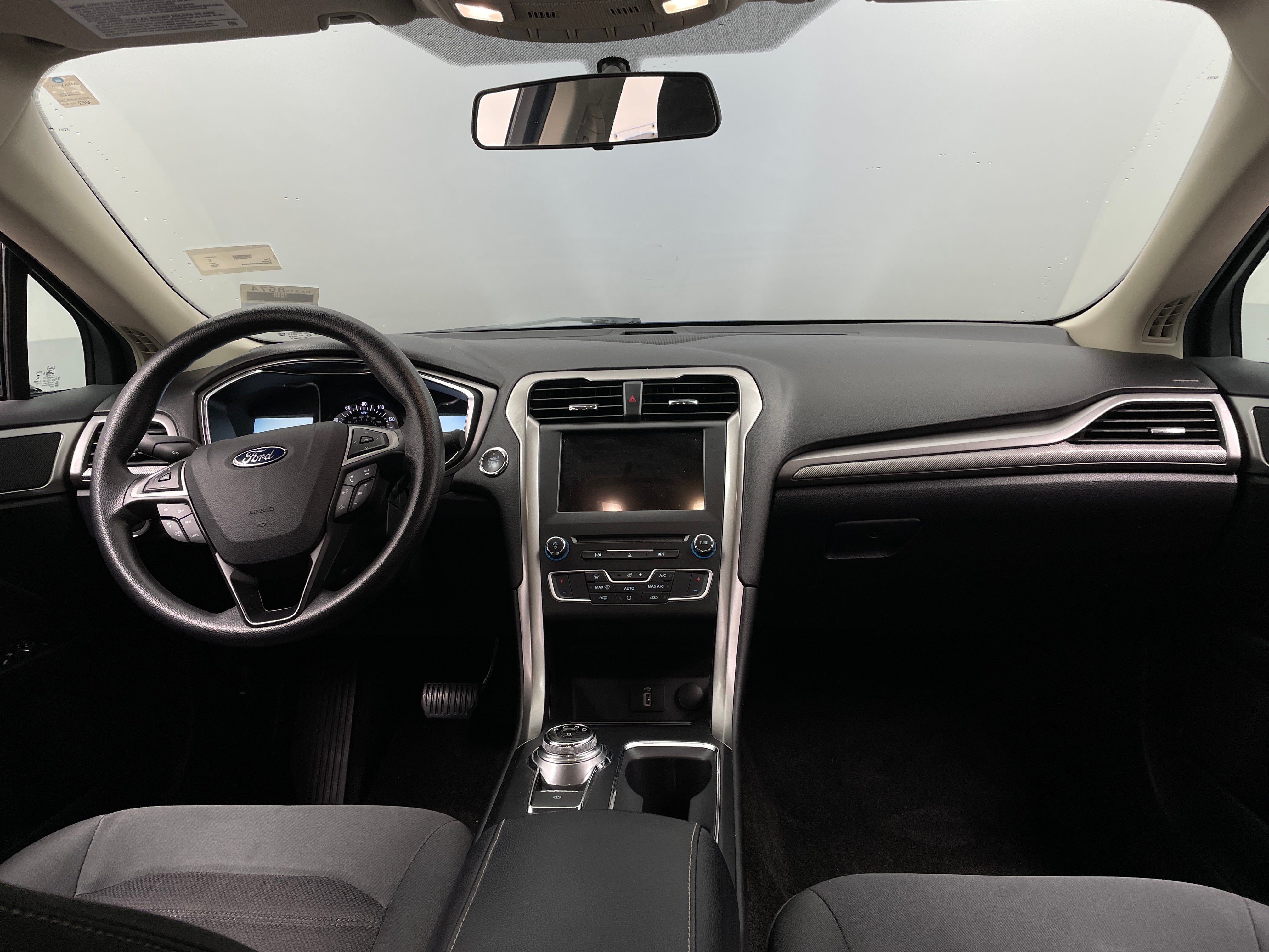 2017 Ford Fusion SE 3