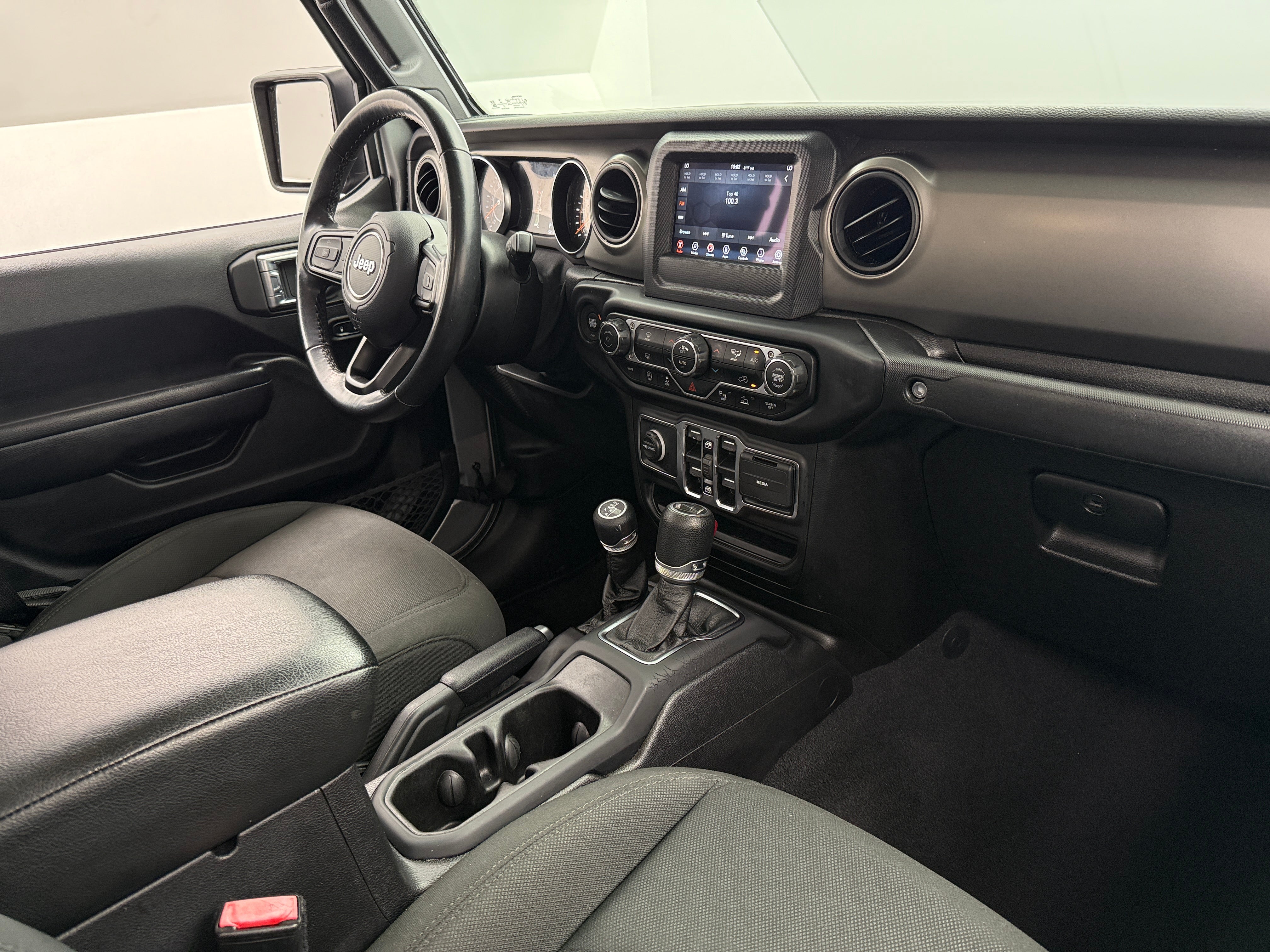 Thumbnail: 2021 Jeep Gladiator - 3