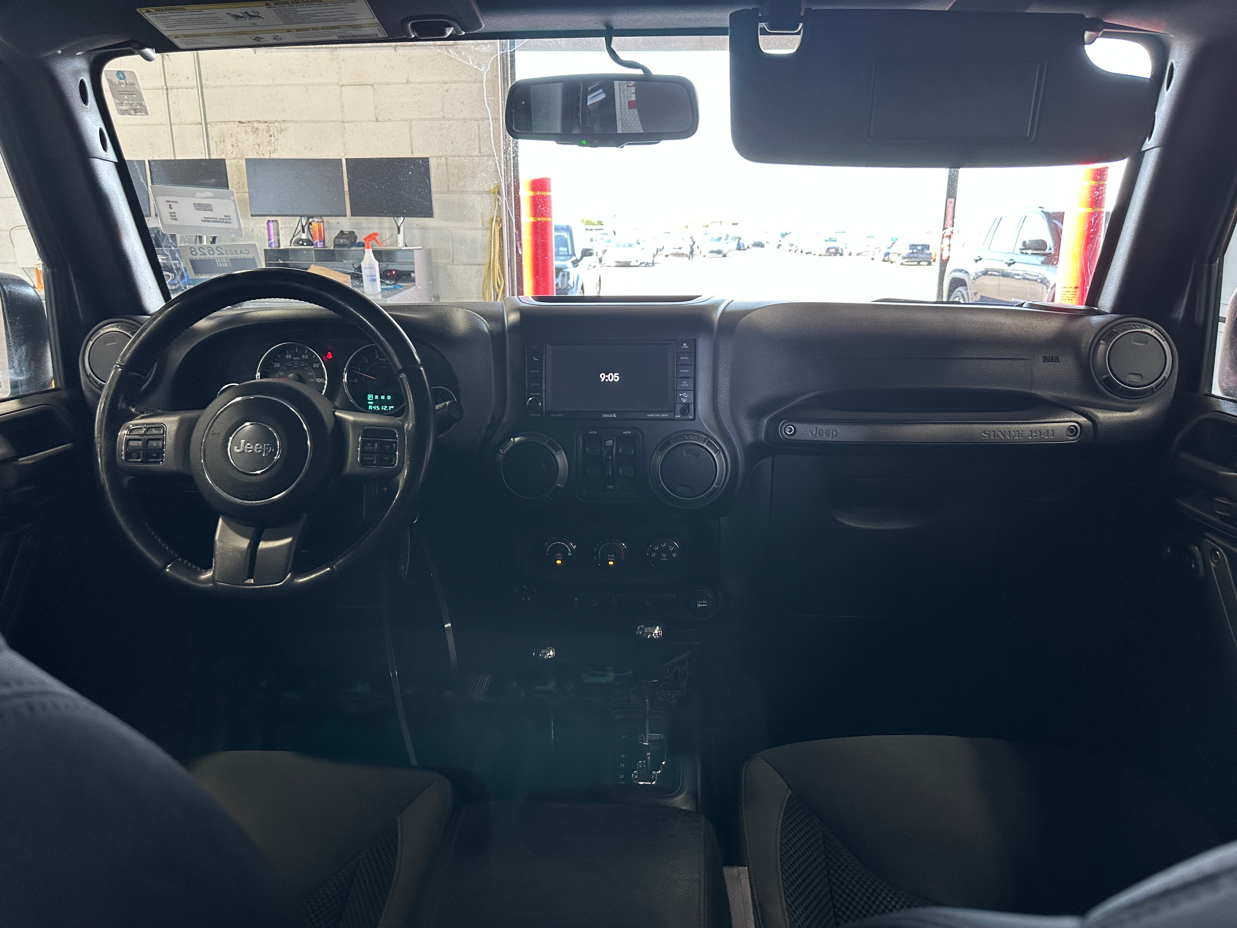 Thumbnail: 2017 Jeep Wrangler - 3