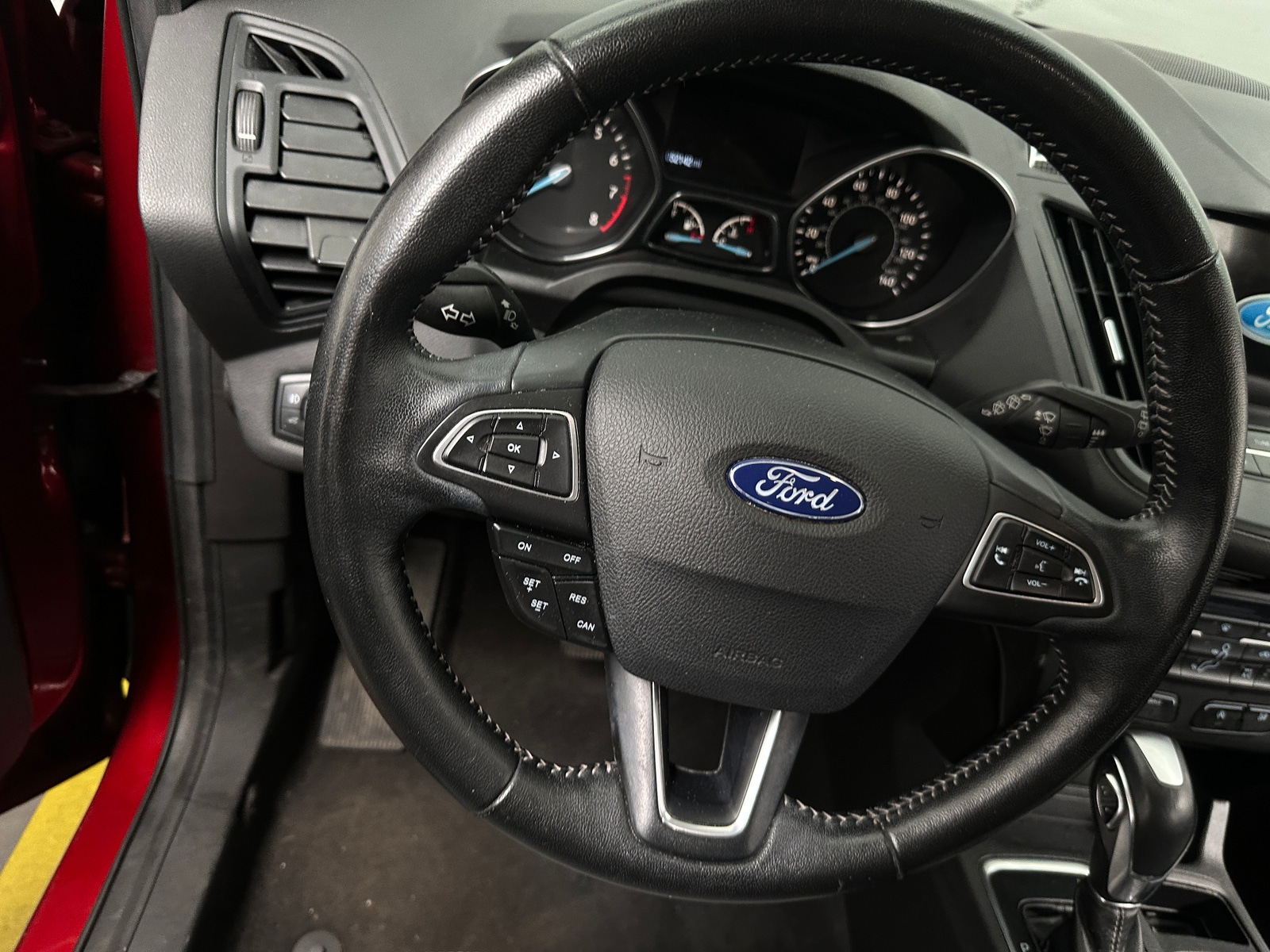 Thumbnail: 2019 Ford Escape - 5