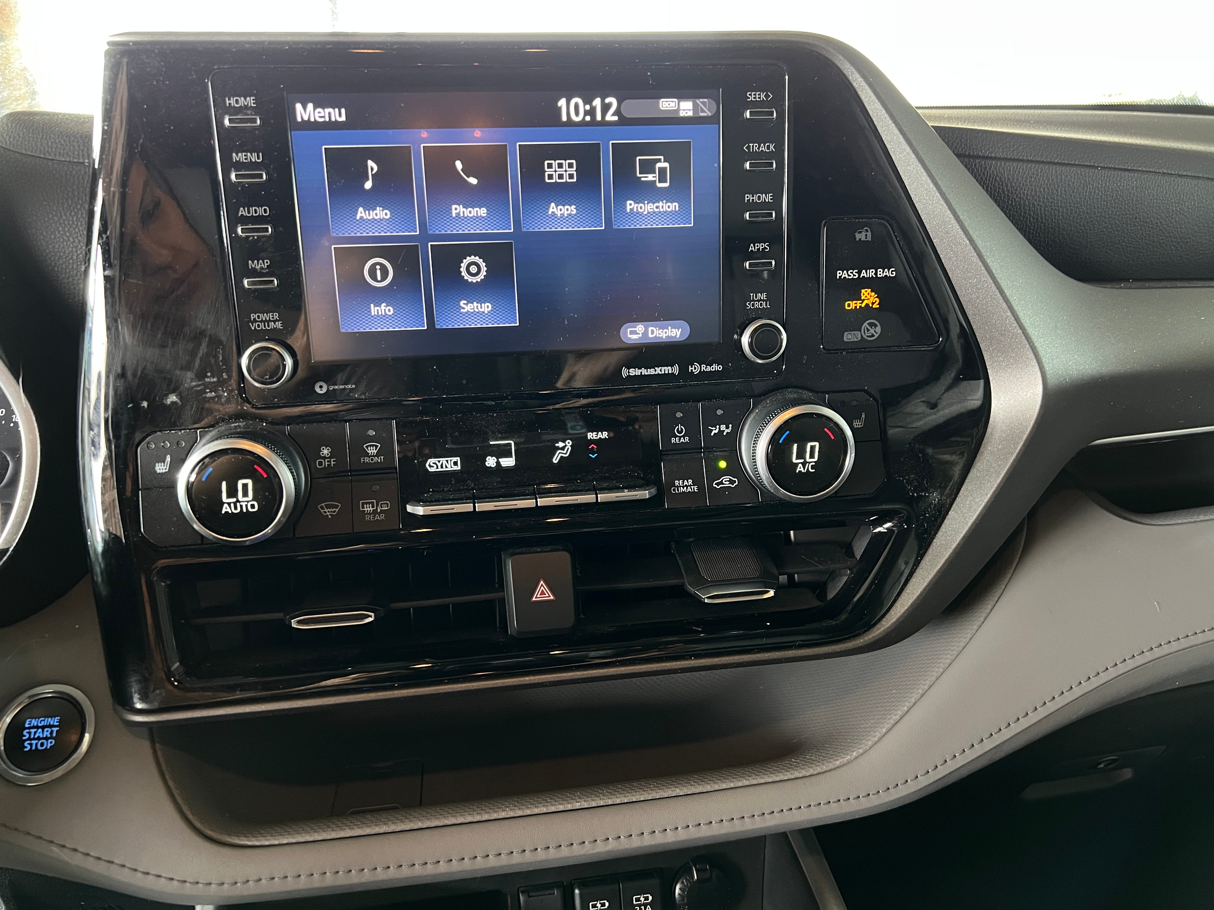 2020 Toyota Highlander XLE 3