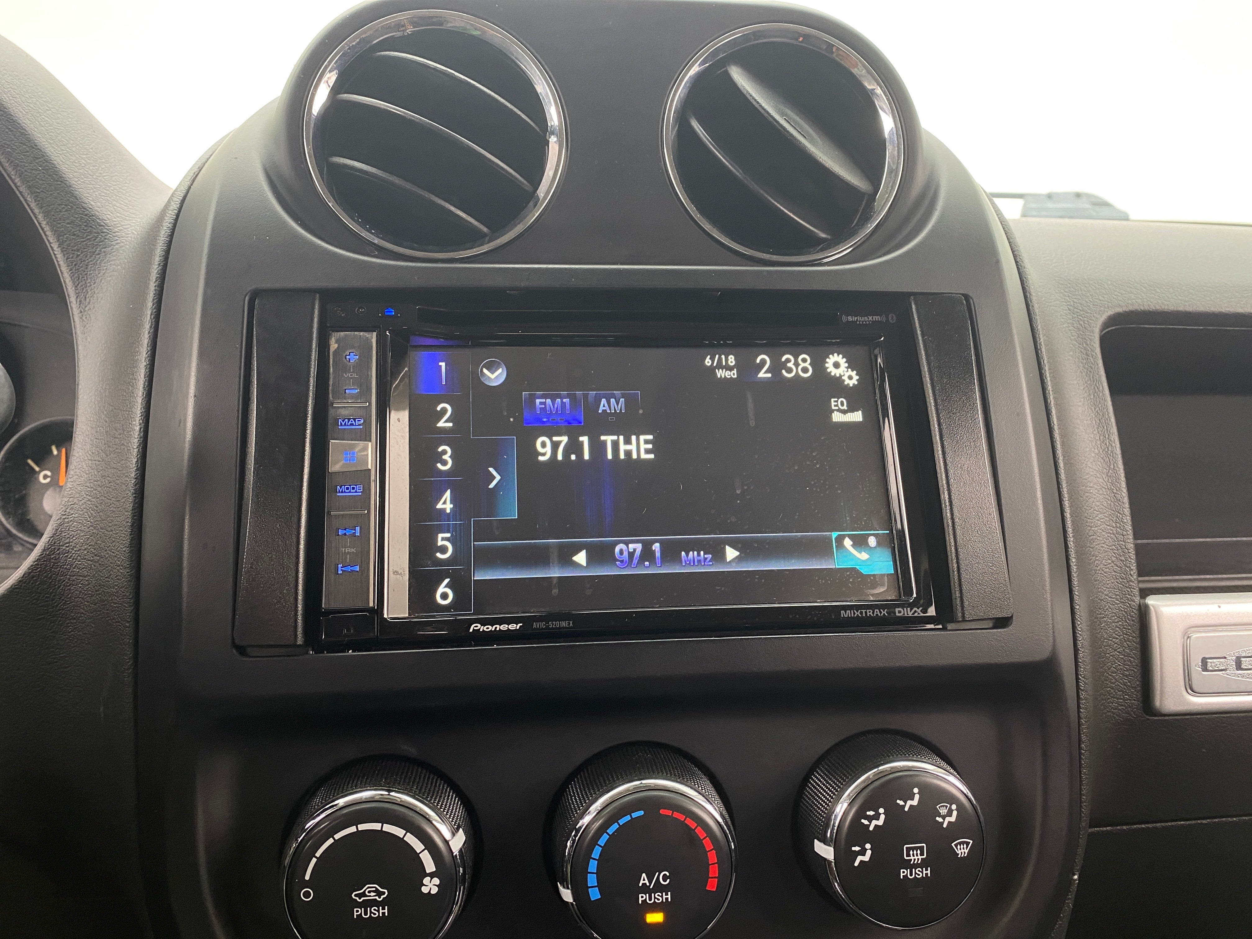 2015 Jeep Compass Sport 4