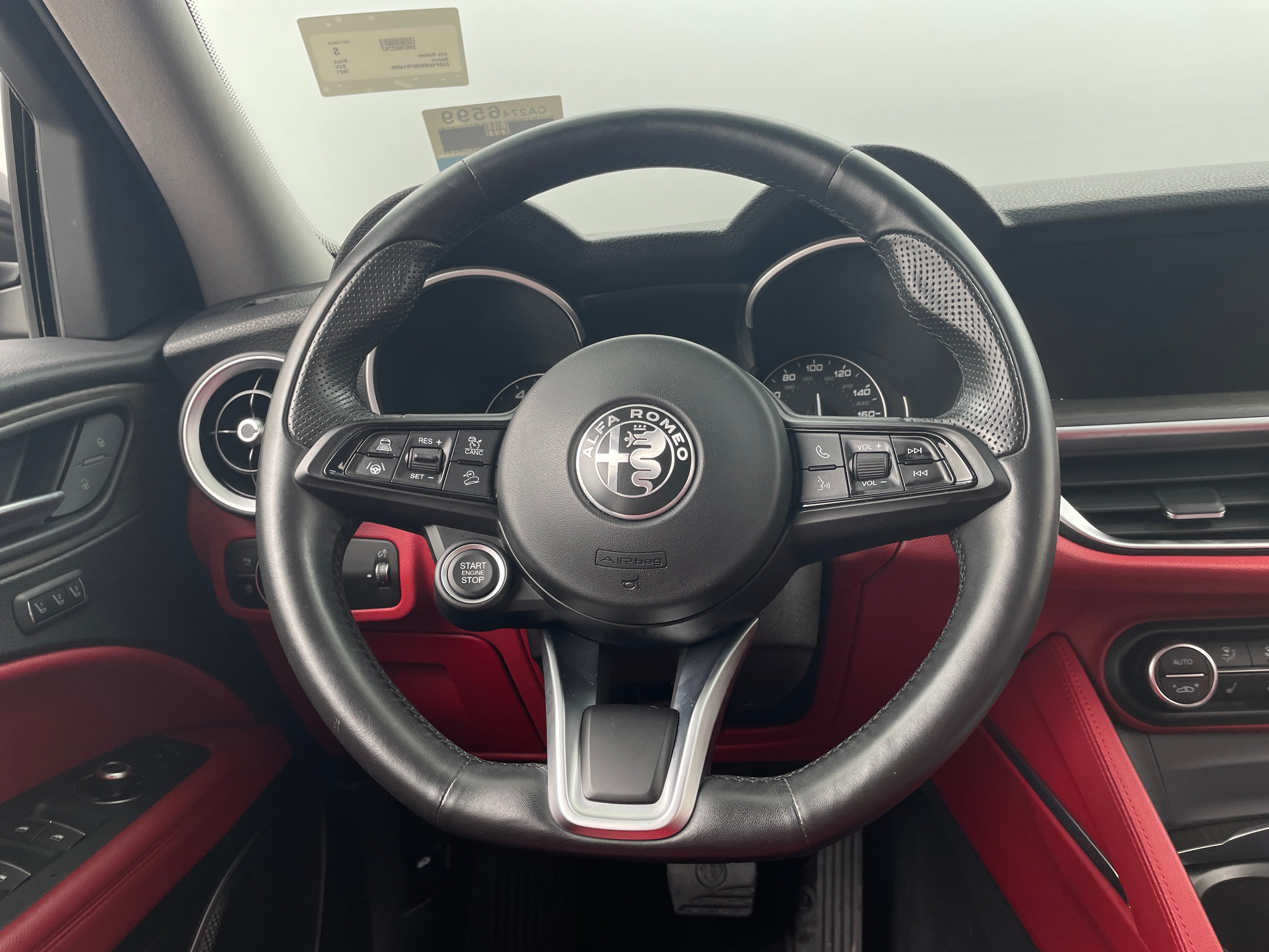 Thumbnail: 2021 Alfa Romeo Stelvio - 4