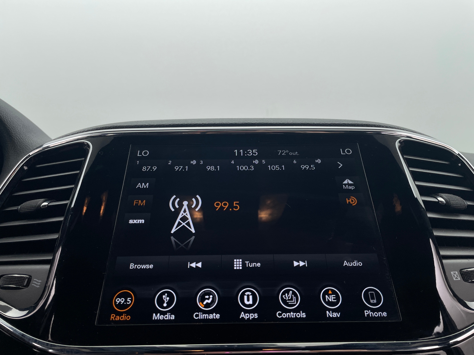 Thumbnail: 2019 Jeep Grand Cherokee - 4