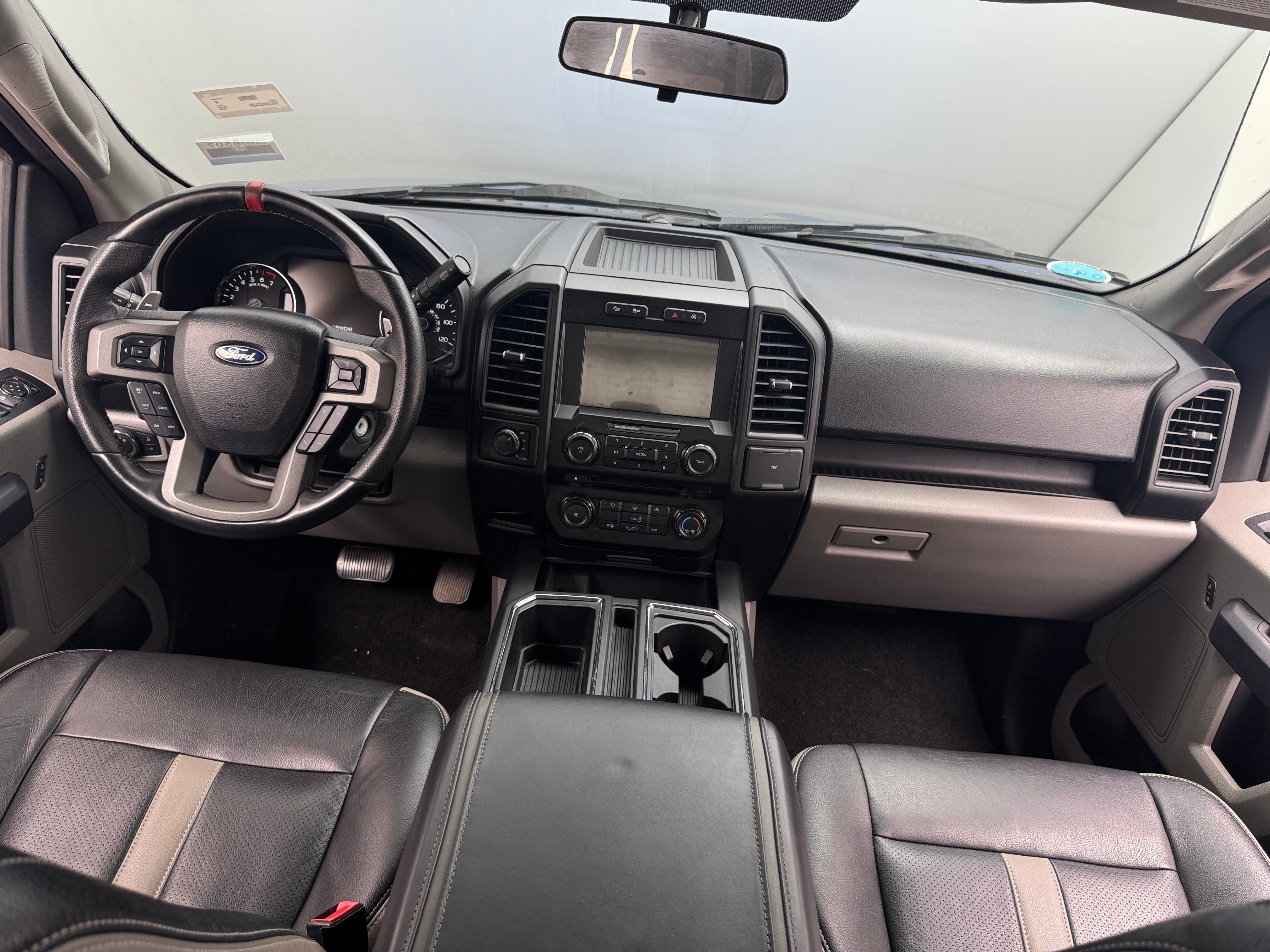Thumbnail: 2018 Ford Econoline - 3