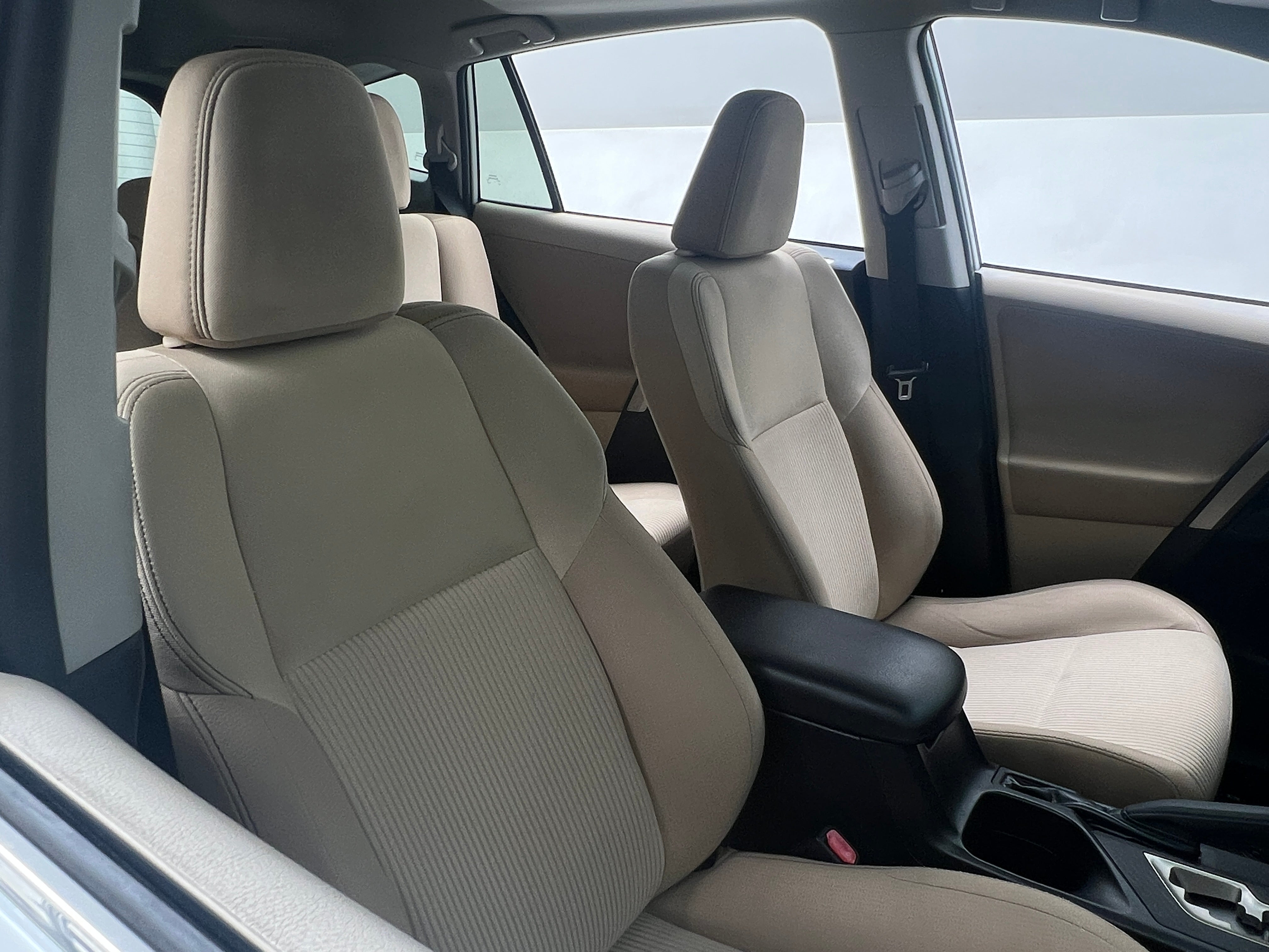 2013 Toyota RAV4 XLE 2