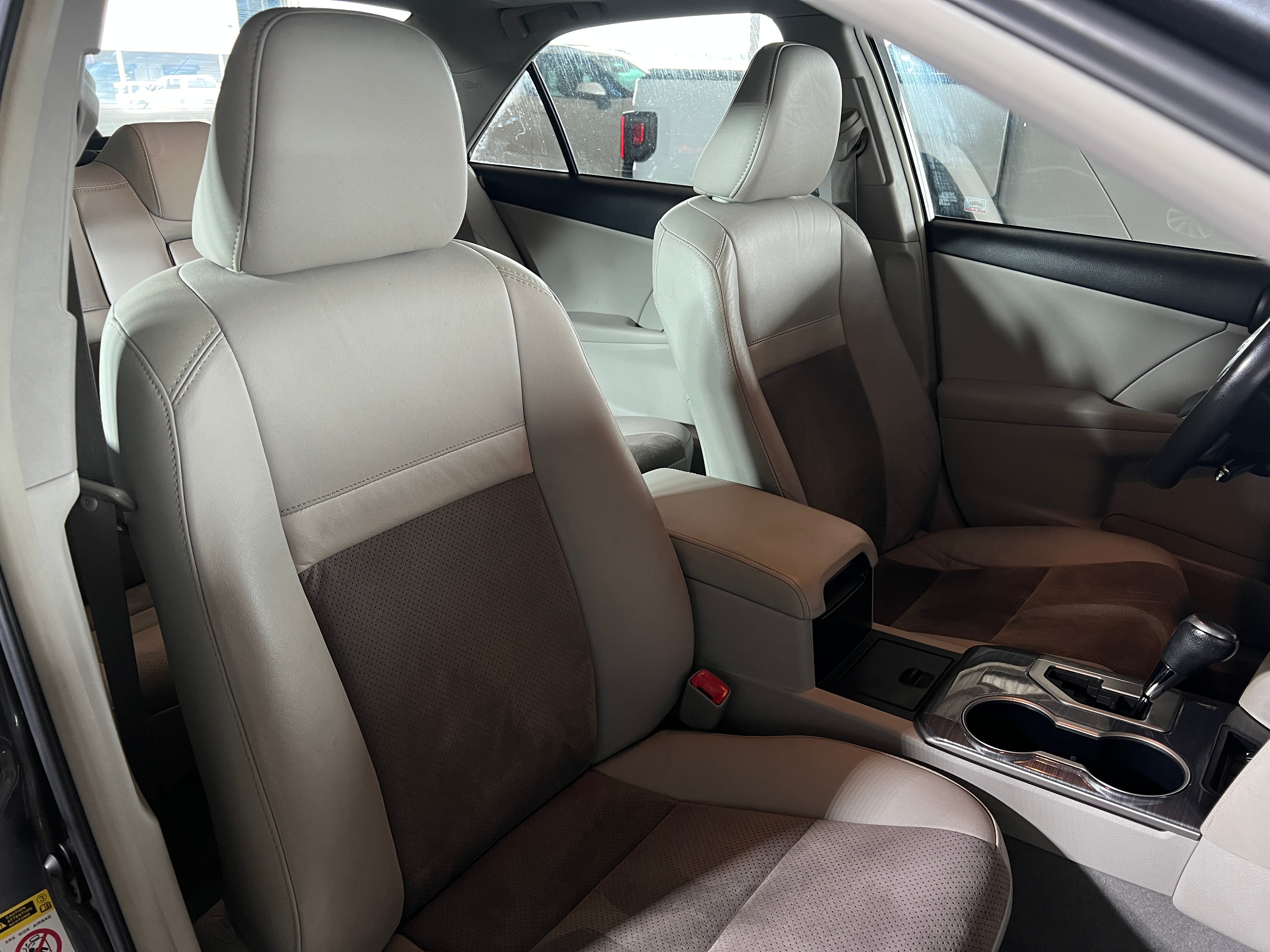 2012 Toyota Camry XLE 2