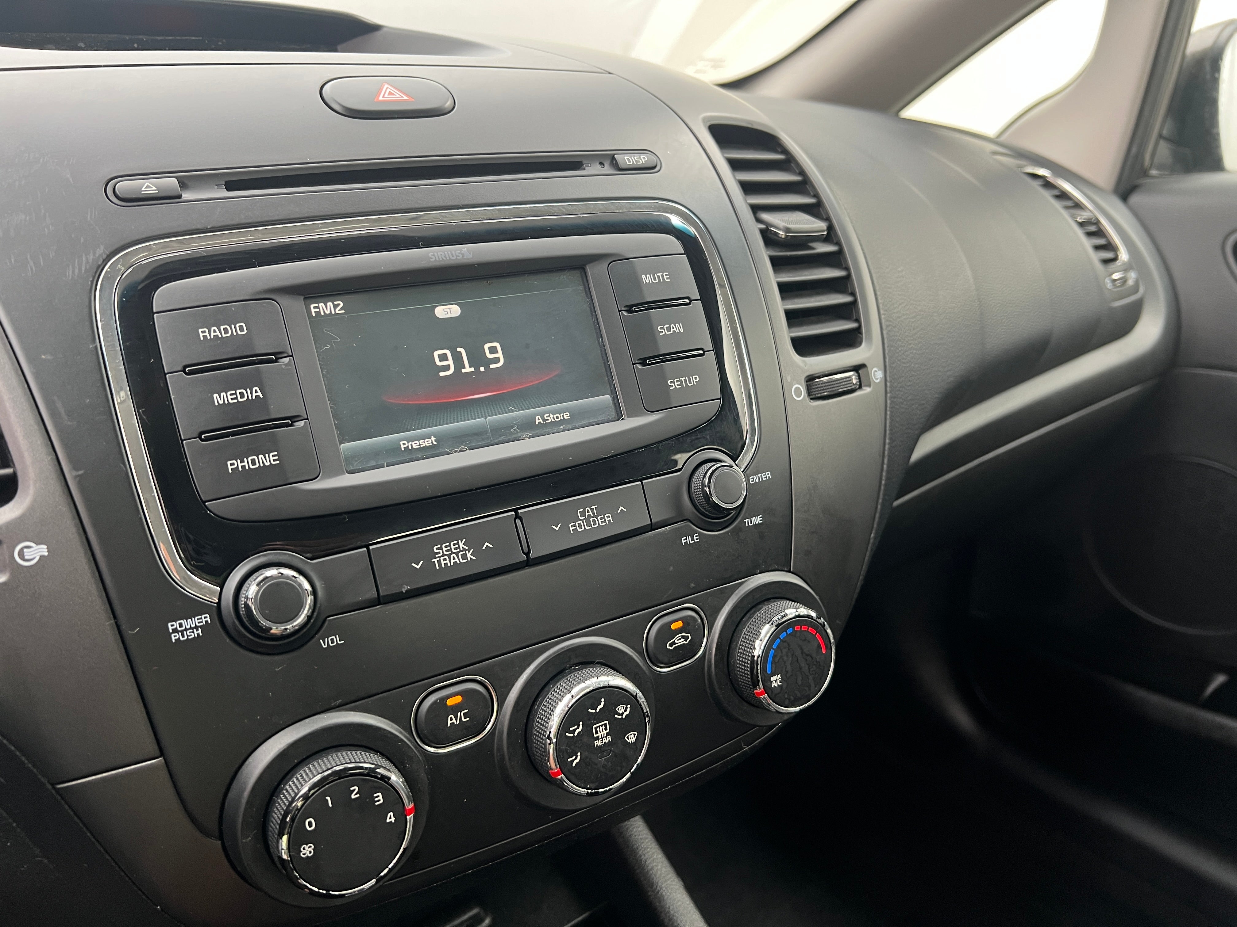 2017 Kia Forte LX 4