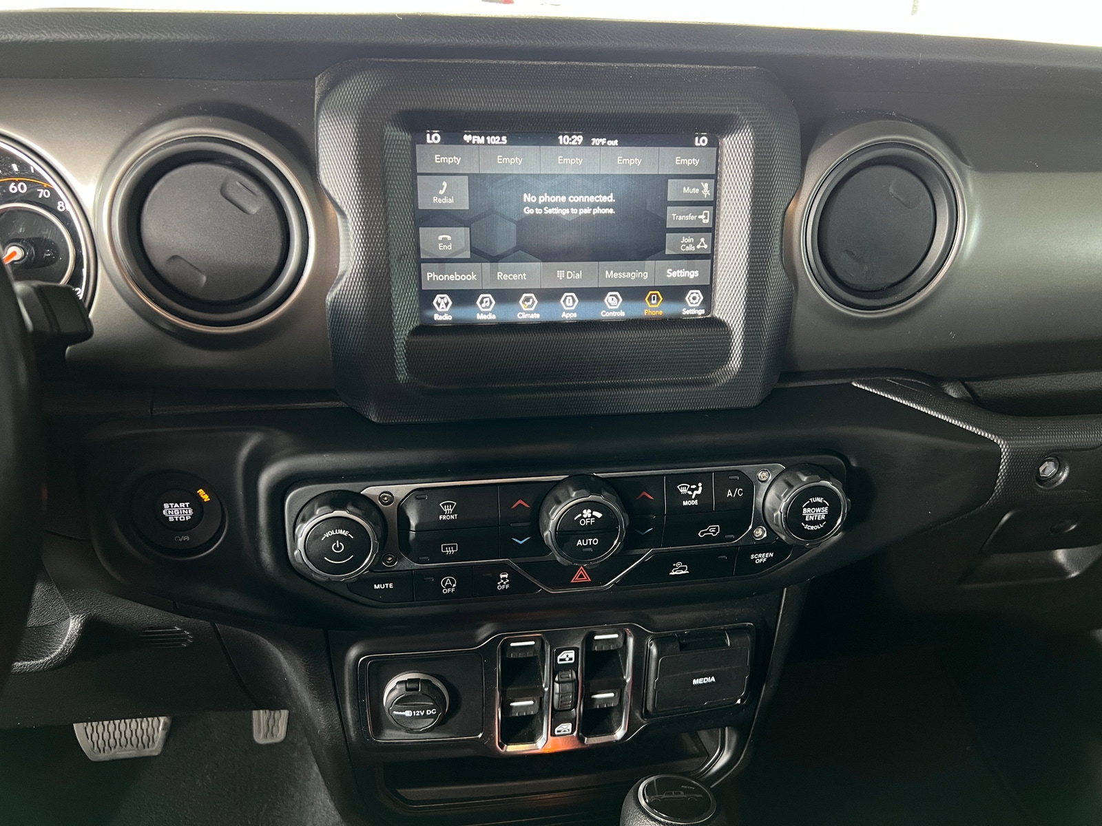 Thumbnail: 2021 Jeep Gladiator - 4