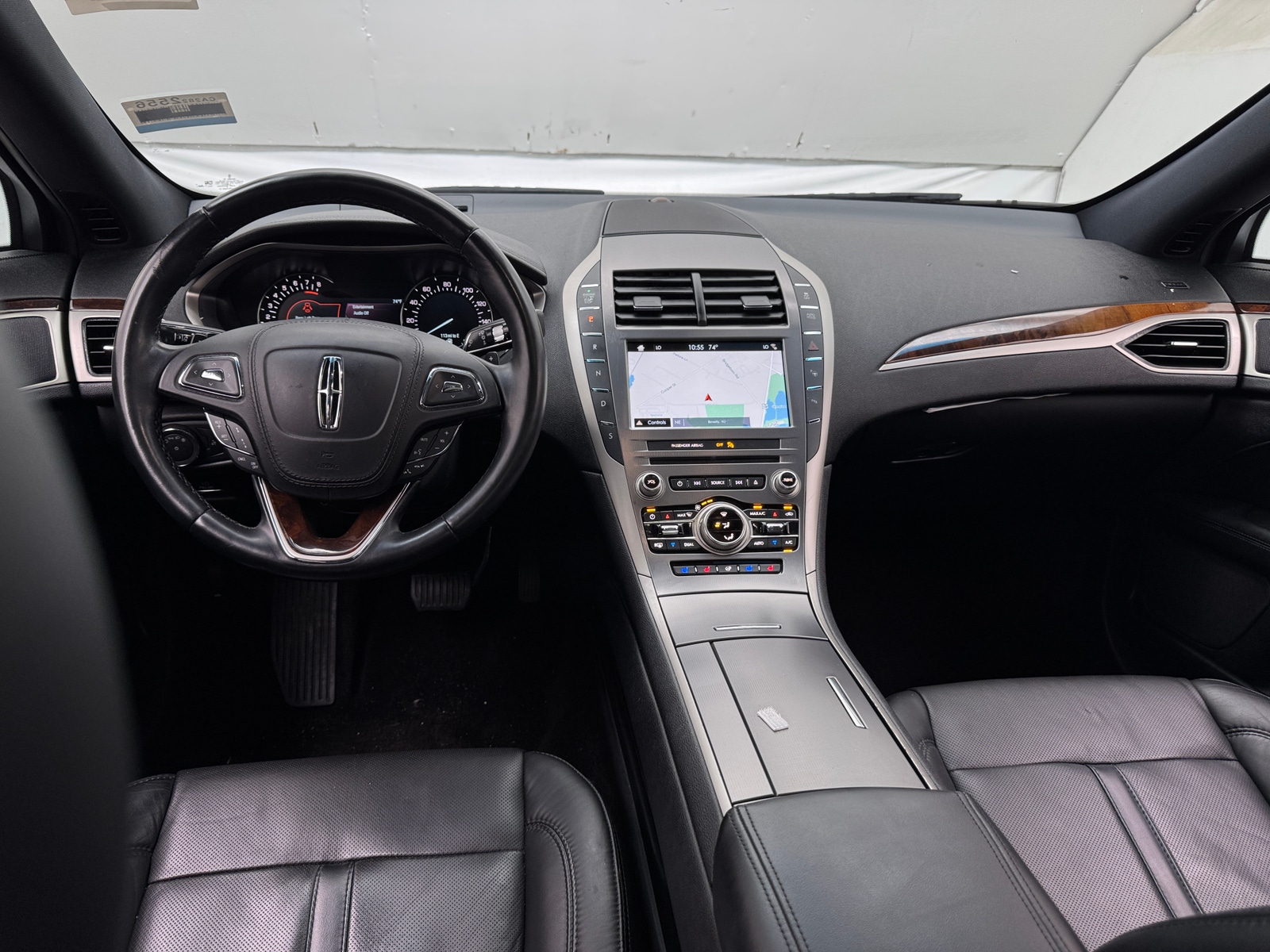 Thumbnail: 2017 Lincoln MKZ - 2