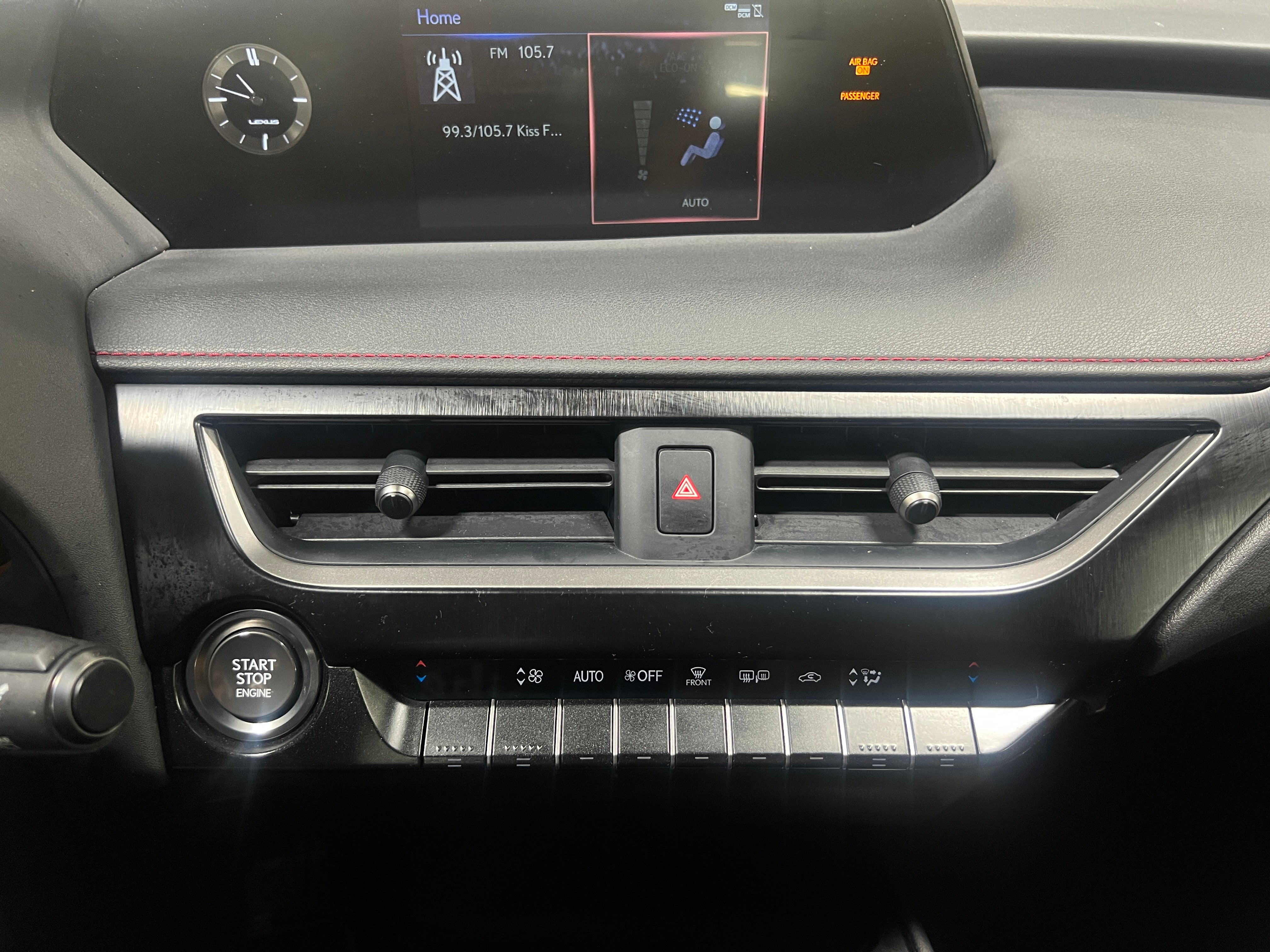 2022 Lexus UX 200 3